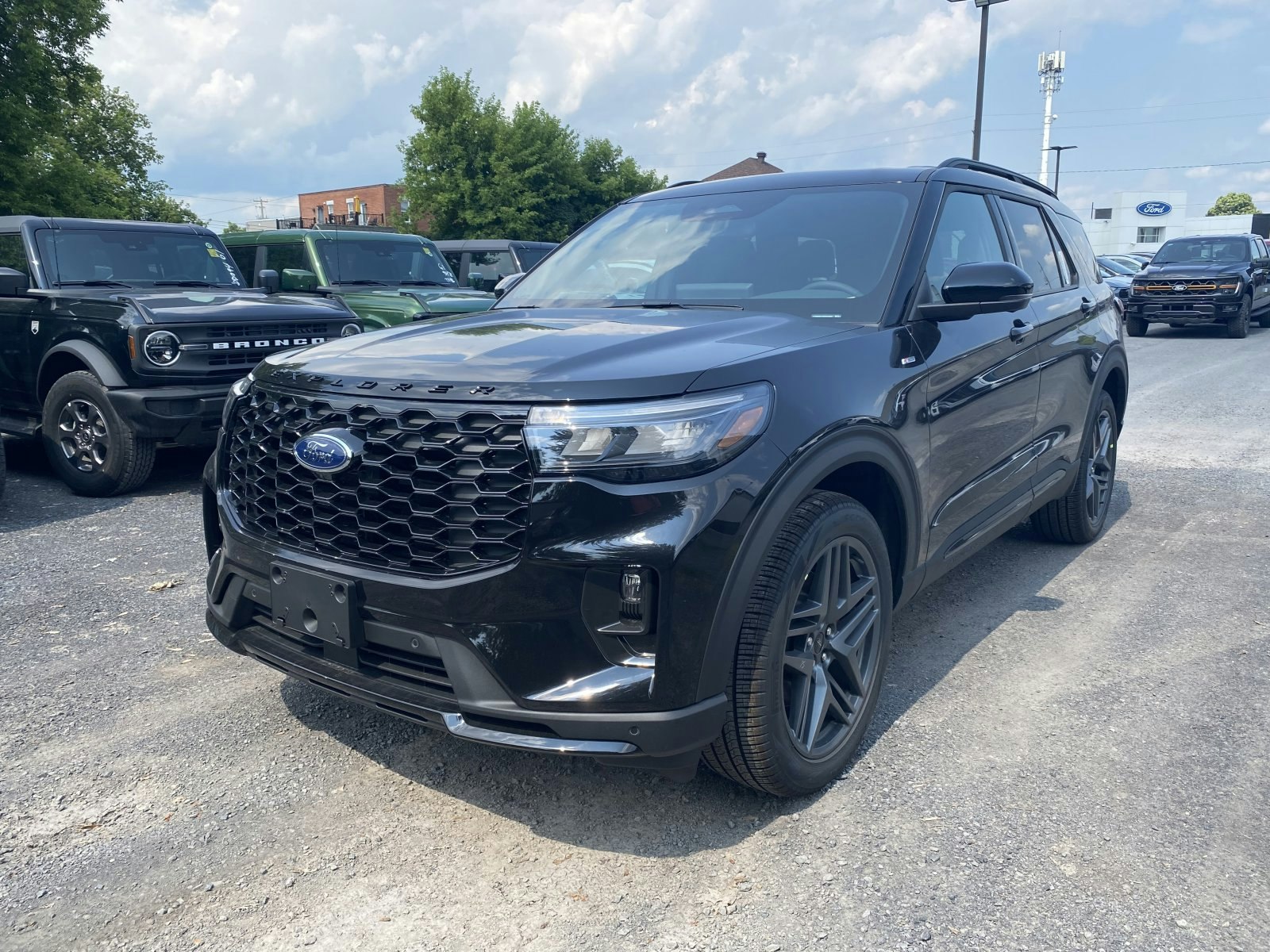 2025 Ford Explorer ST LINE (25485) Main Image