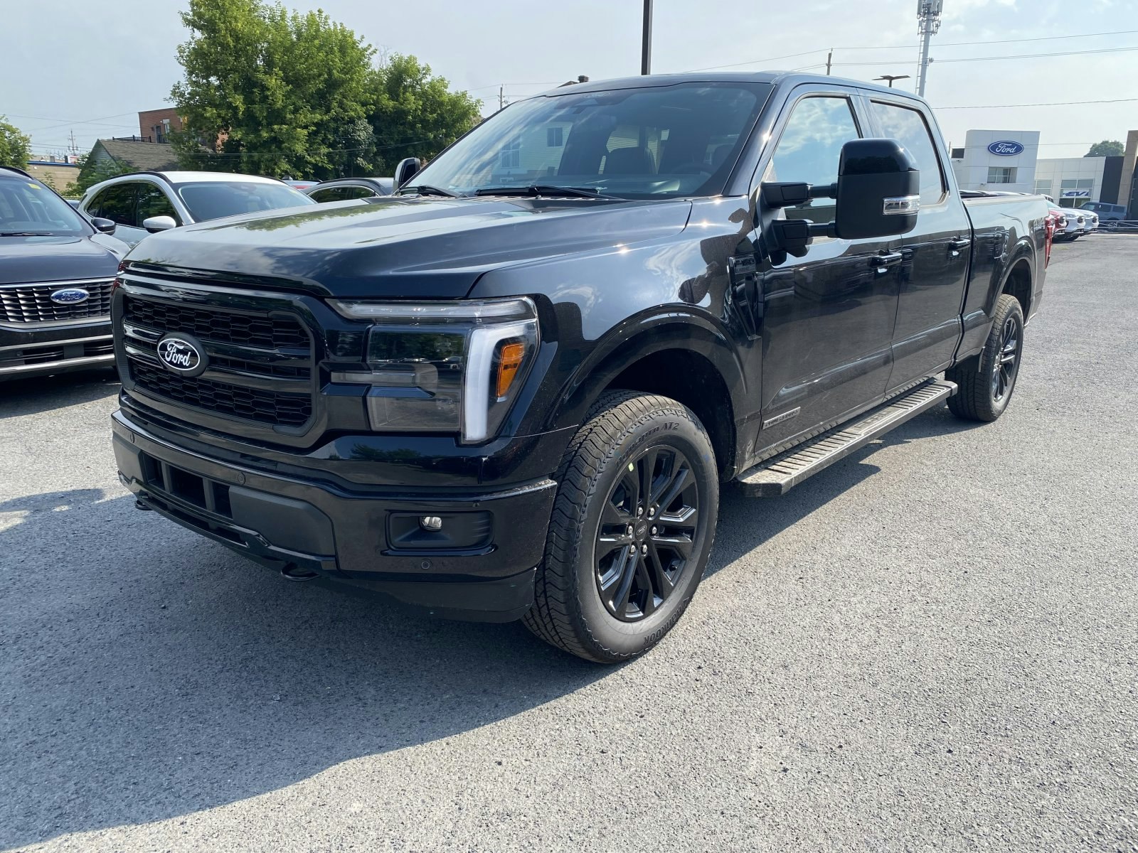 2025 Ford F-150 LARIAT (25479) Main Image