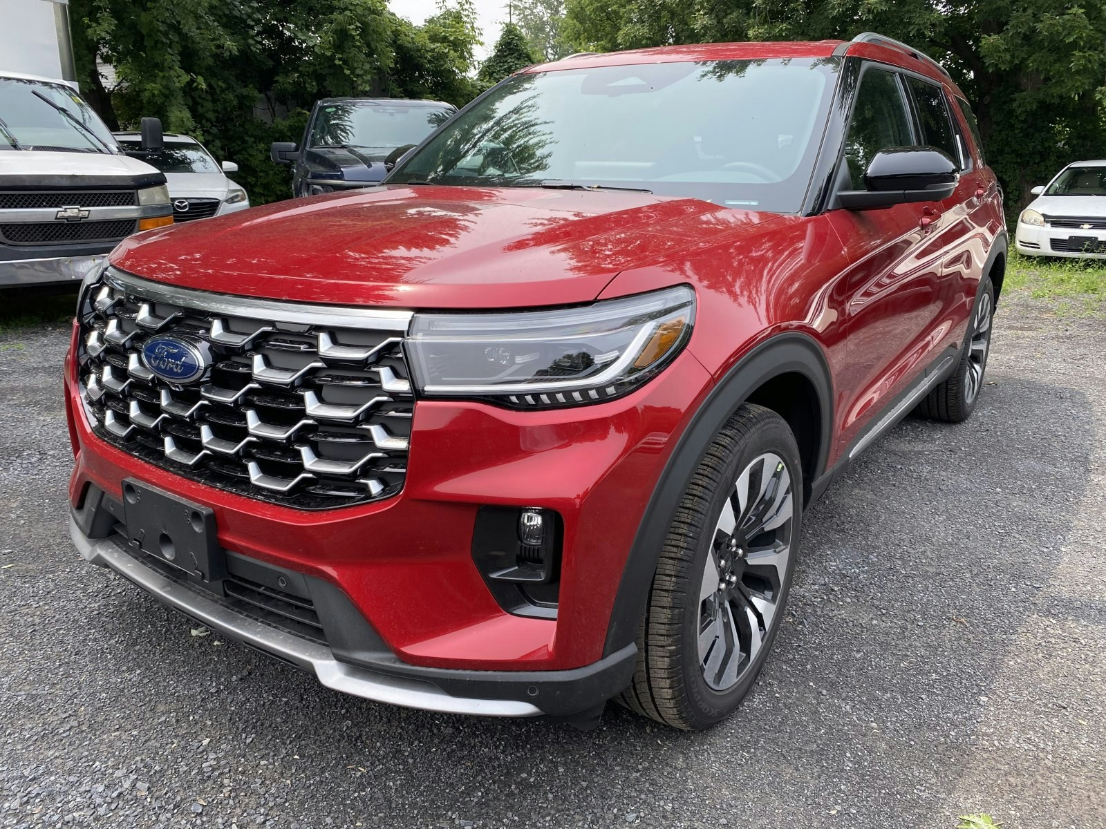 2025 Ford Explorer PLATINUM (25526) Main Image
