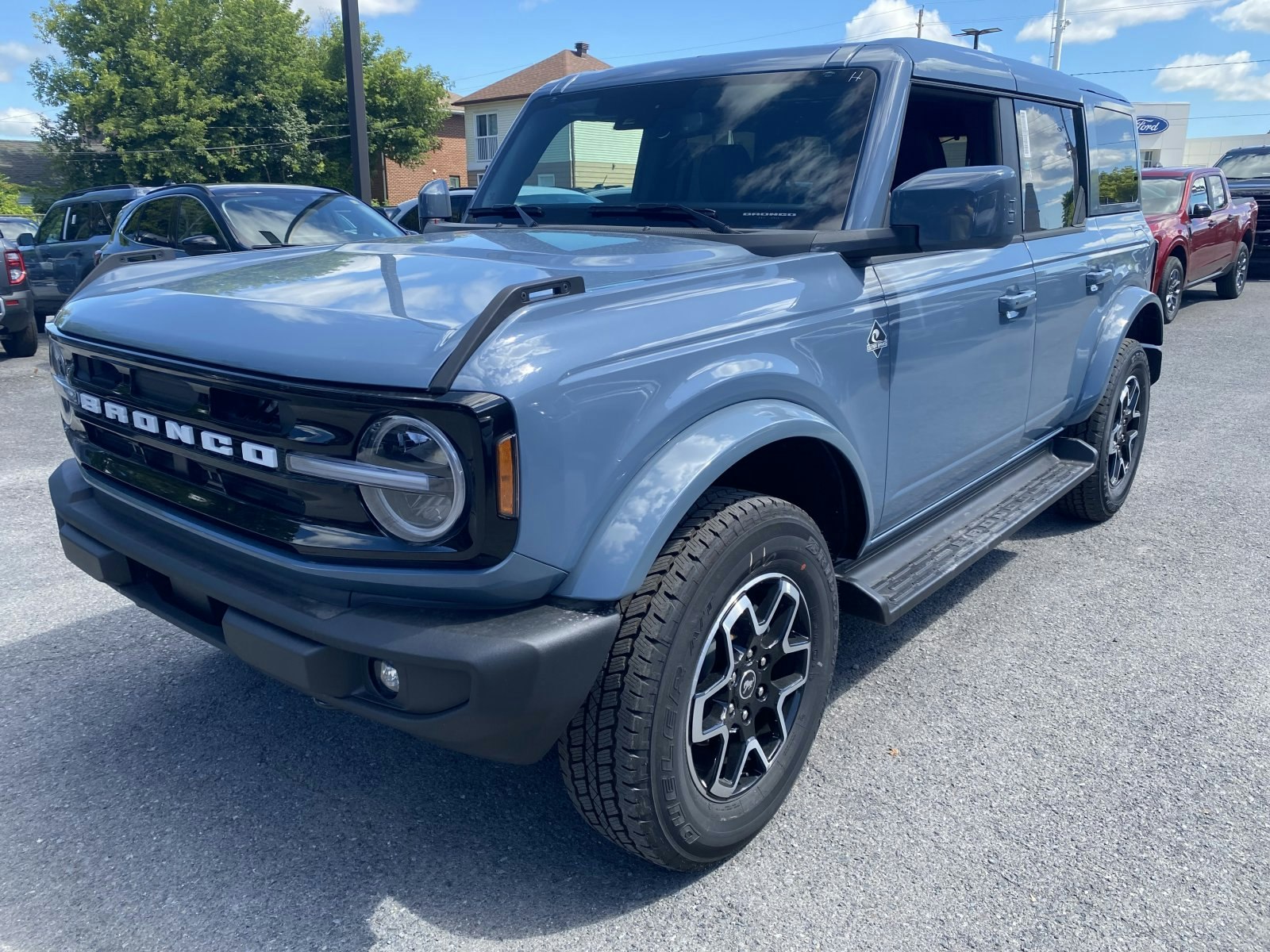 2025 Ford Bronco O/BANKS (25454) Main Image