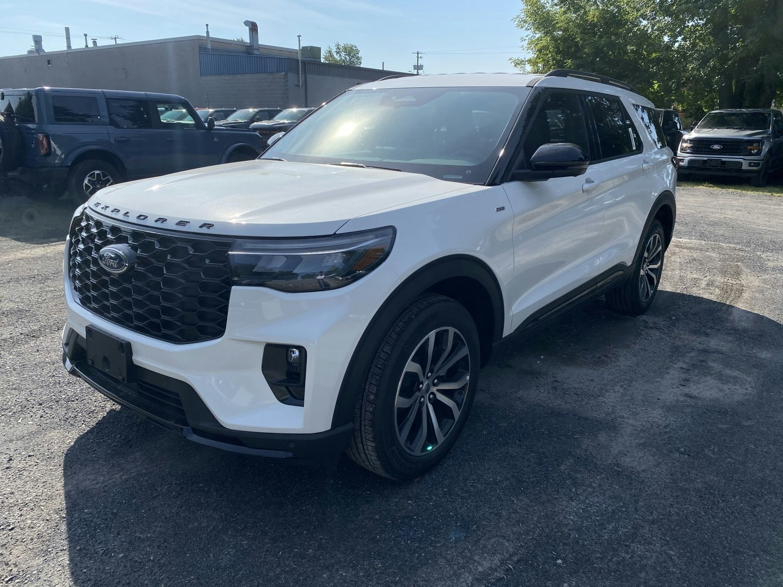 2025 Ford Explorer ST LINE (25470) Main Image