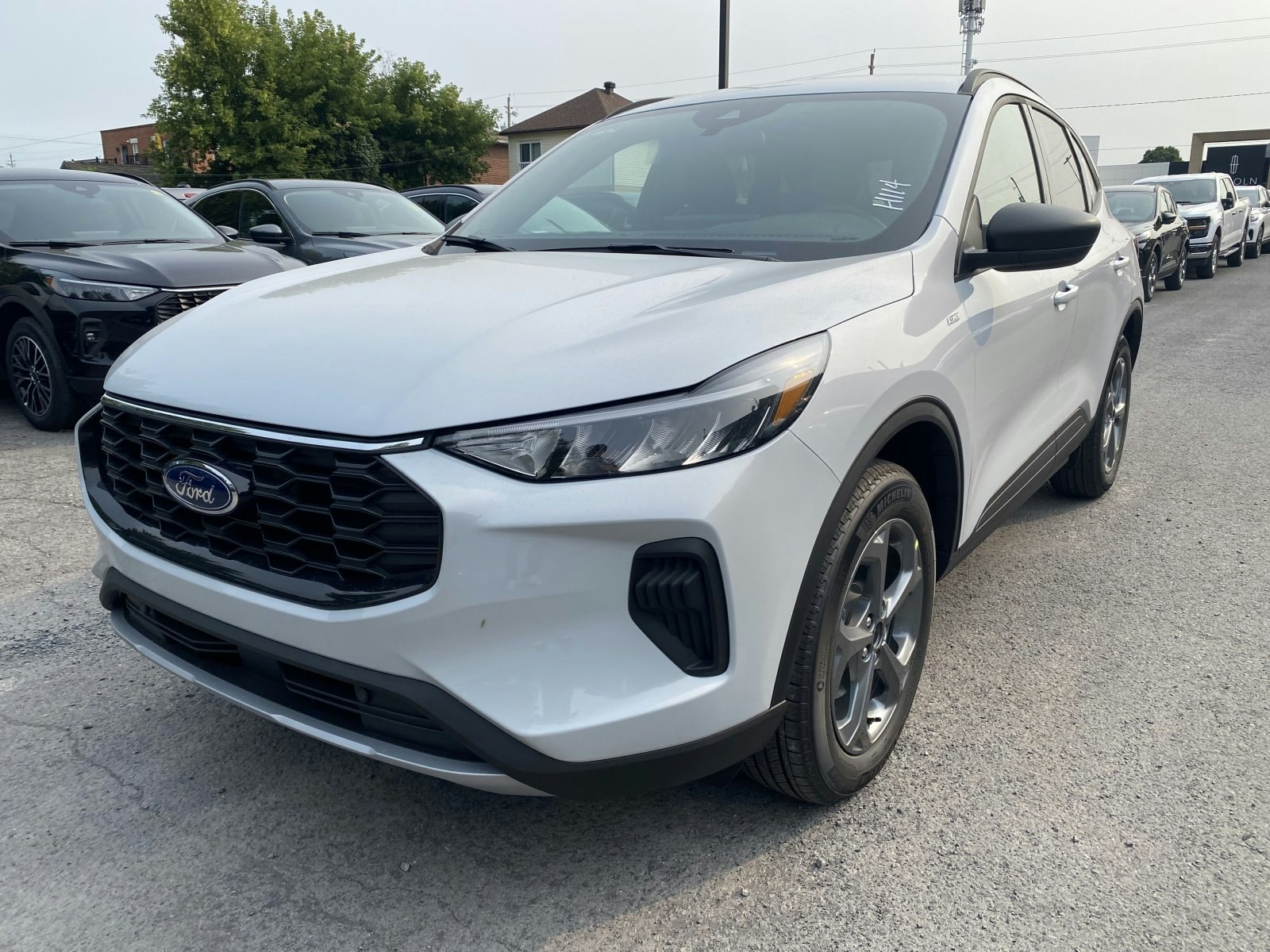 2025 Ford Escape ST LINE (25592) Main Image