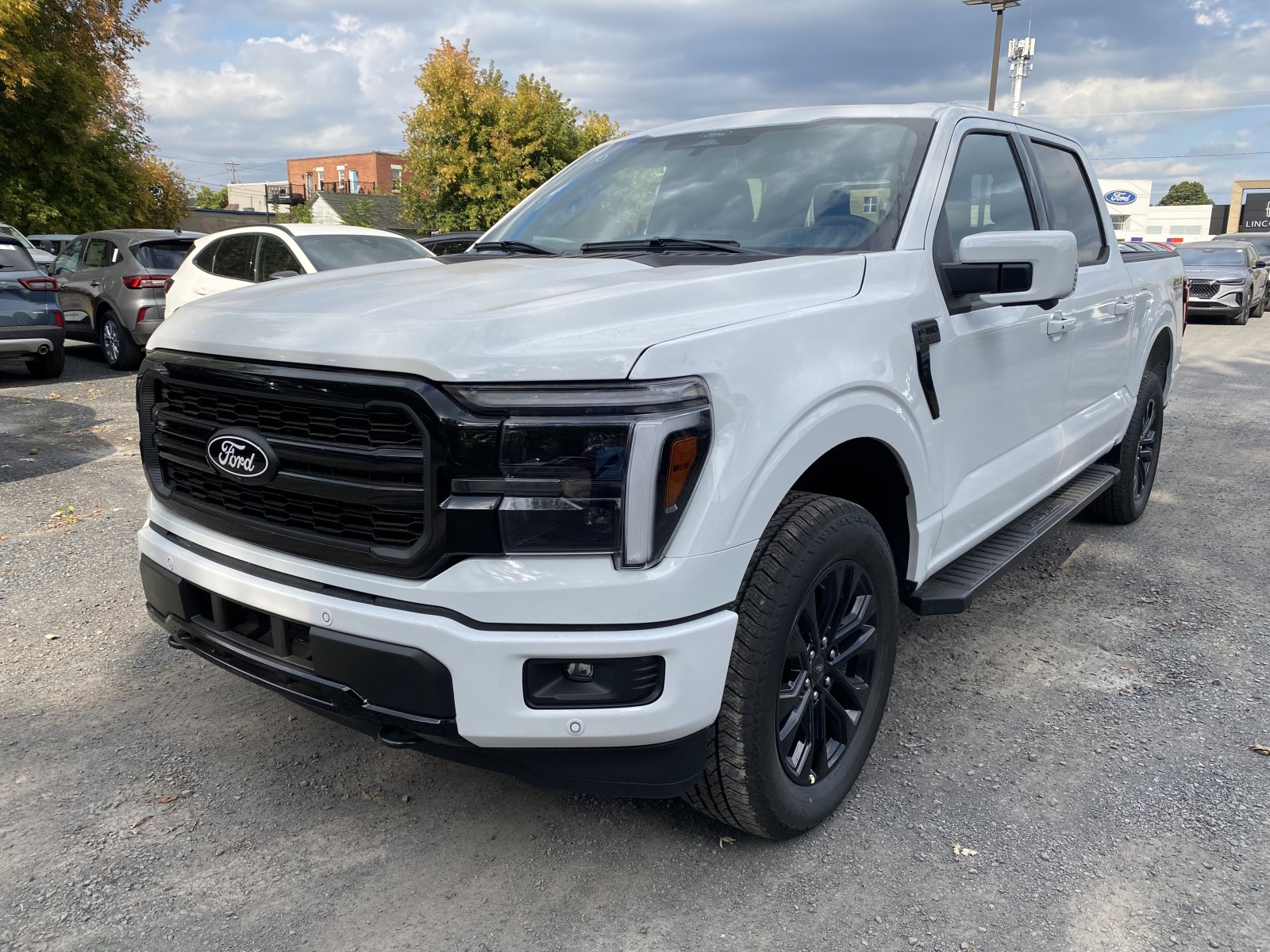 2025 Ford F-150 LARIAT (25377) Main Image