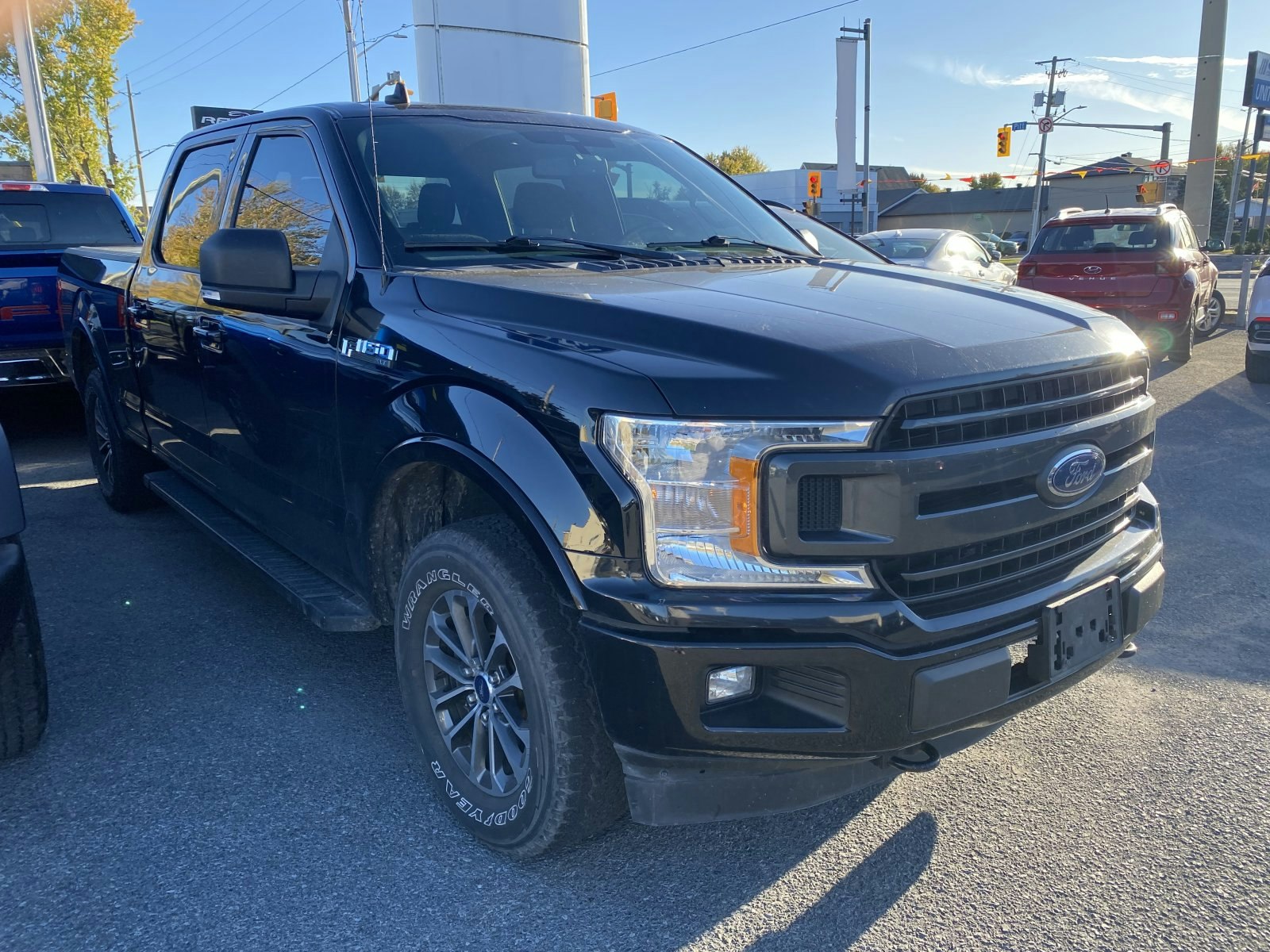 2020 Ford F-150 (25677A) Main Image