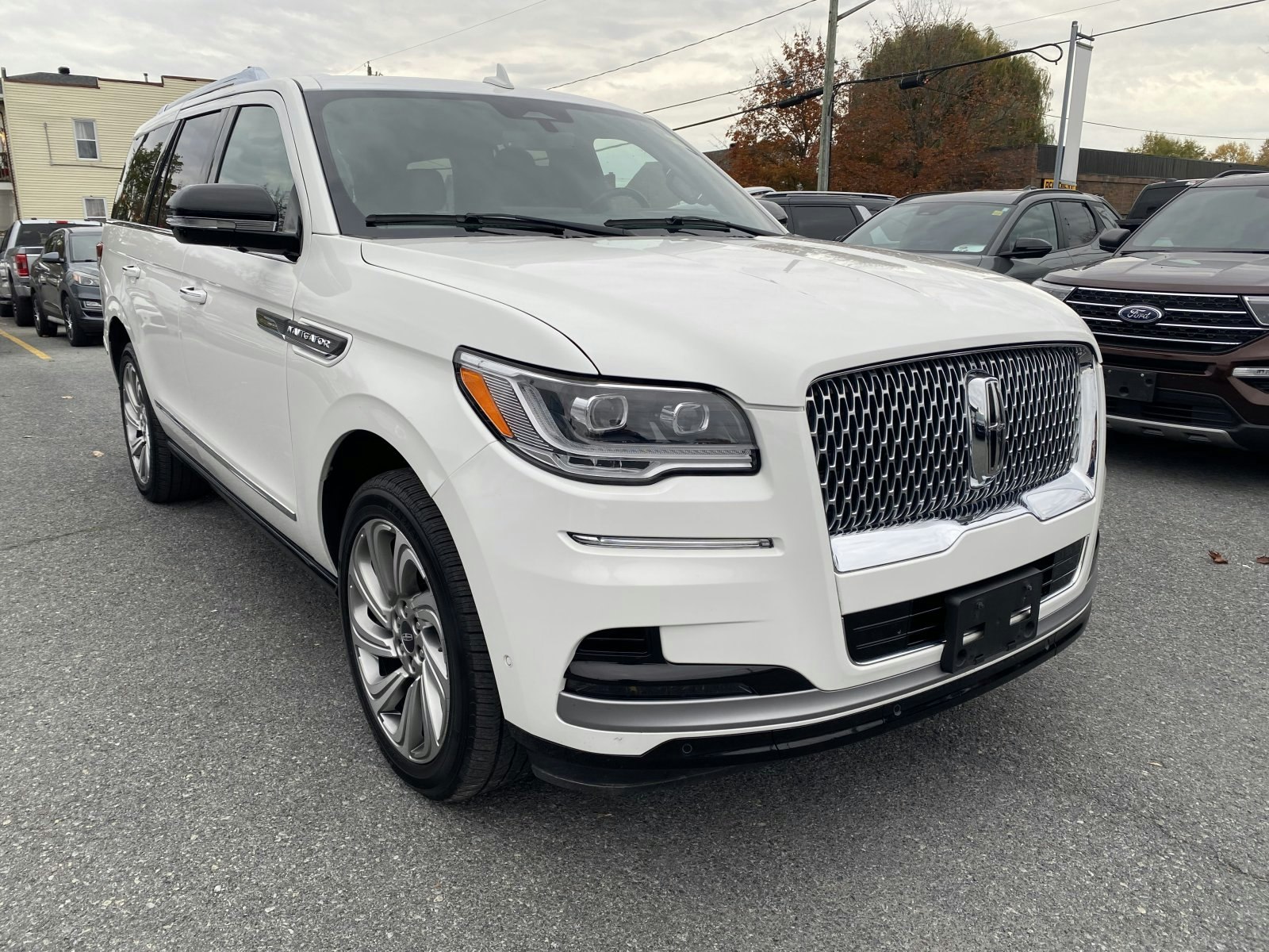 2022 Lincoln Navigator RESERVE (25675A) Main Image