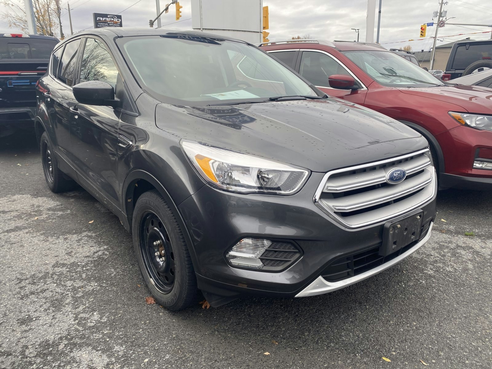 2019 Ford Escape SE (25752A) Main Image