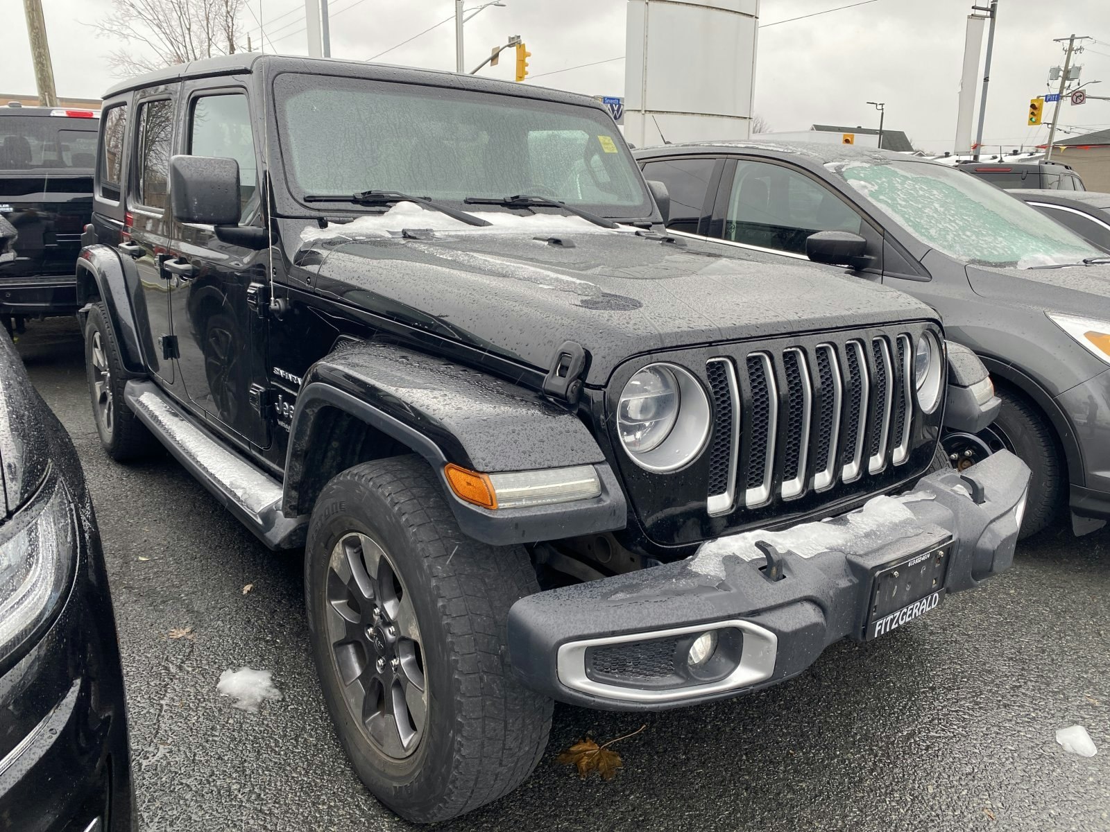 2018 Jeep Wrangler Unlimited Sahara (25663B) Main Image