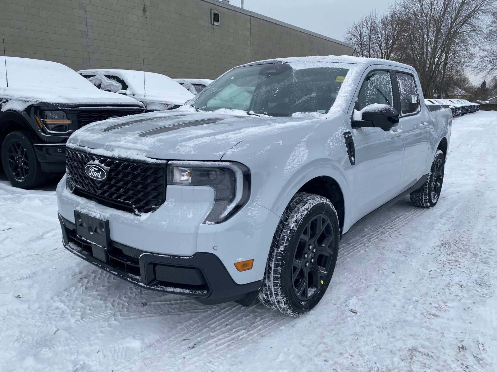 2025 Ford Maverick LARIAT (25800) Main Image