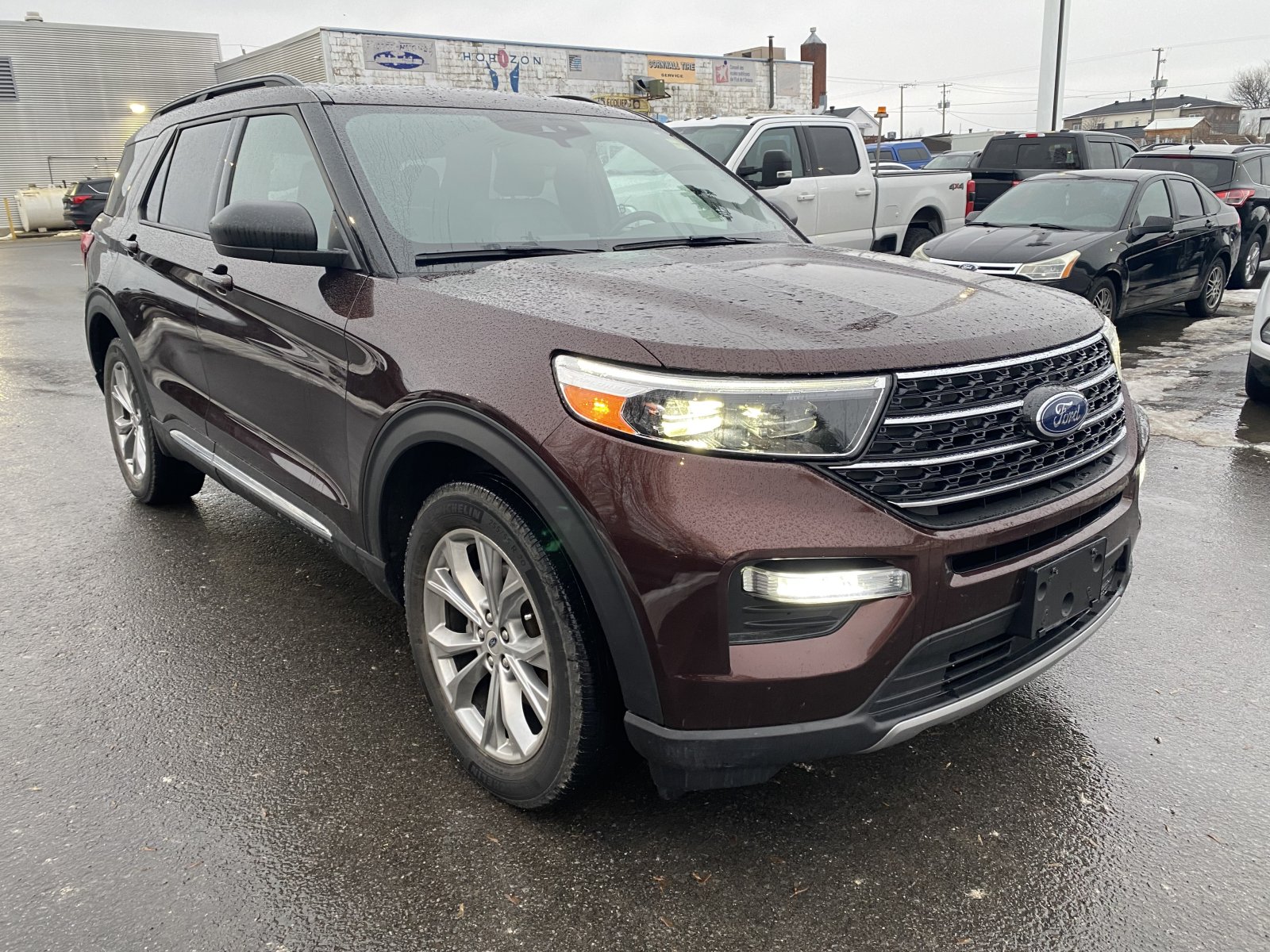 2020 Ford Explorer XLT (25801B) Main Image
