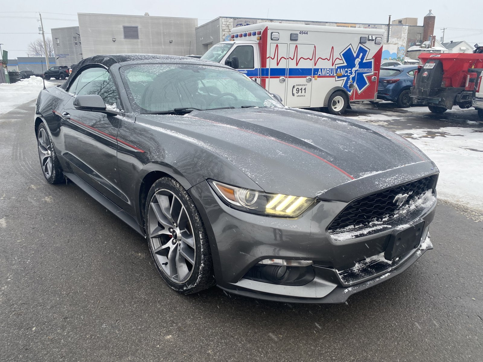2015 Ford Mustang EcoBoost Premium (25594B) Main Image