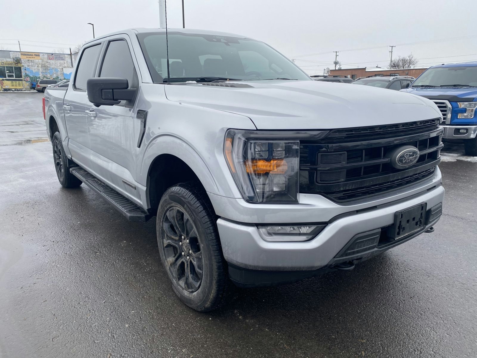 2022 Ford F-150 (25747A) Main Image