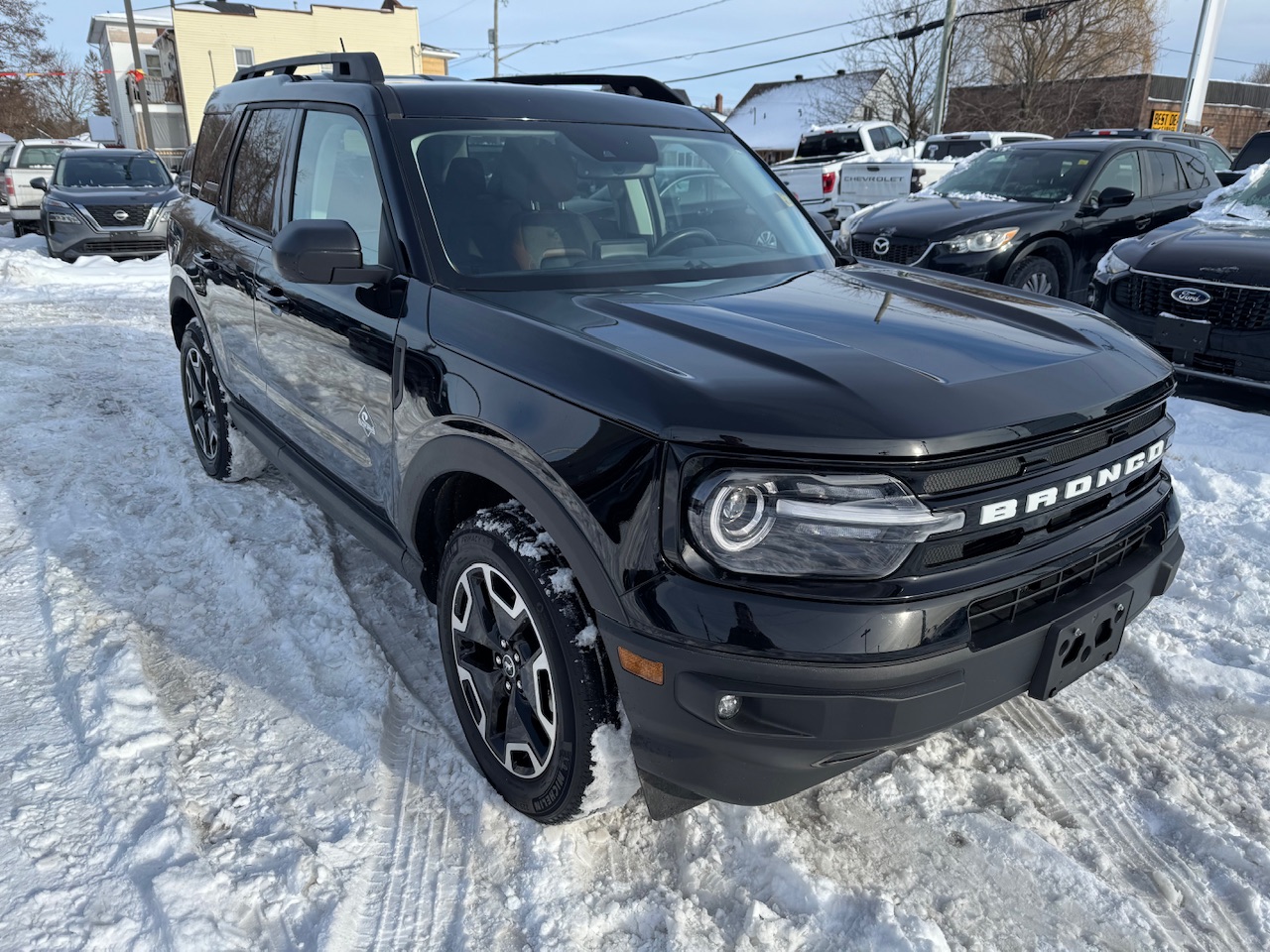 2024 Ford Bronco Sport Outer Banks (25592A) Main Image