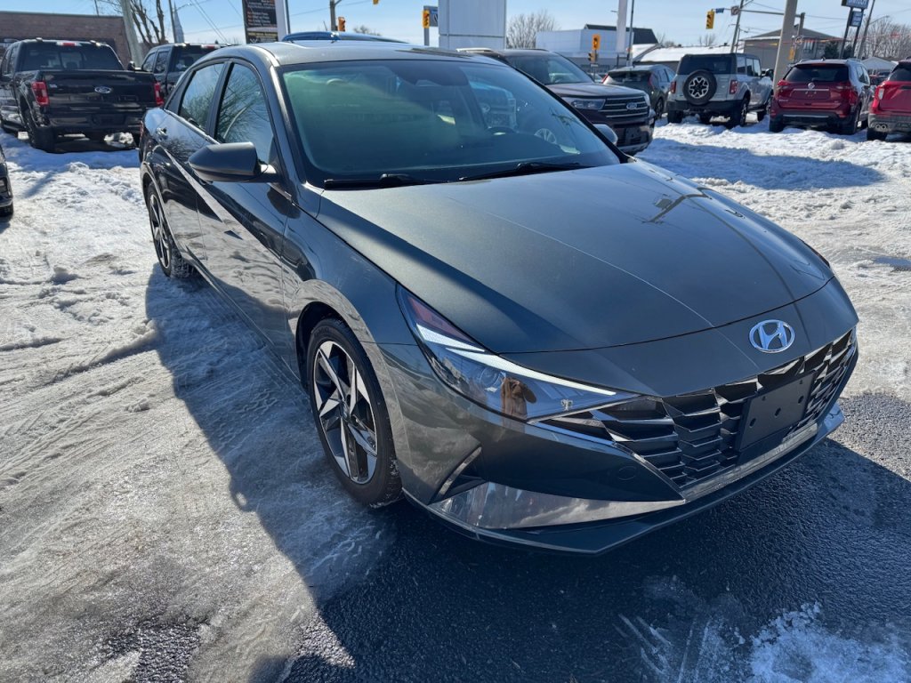 2022 Hyundai Elantra Ultimate (J1657B) Main Image
