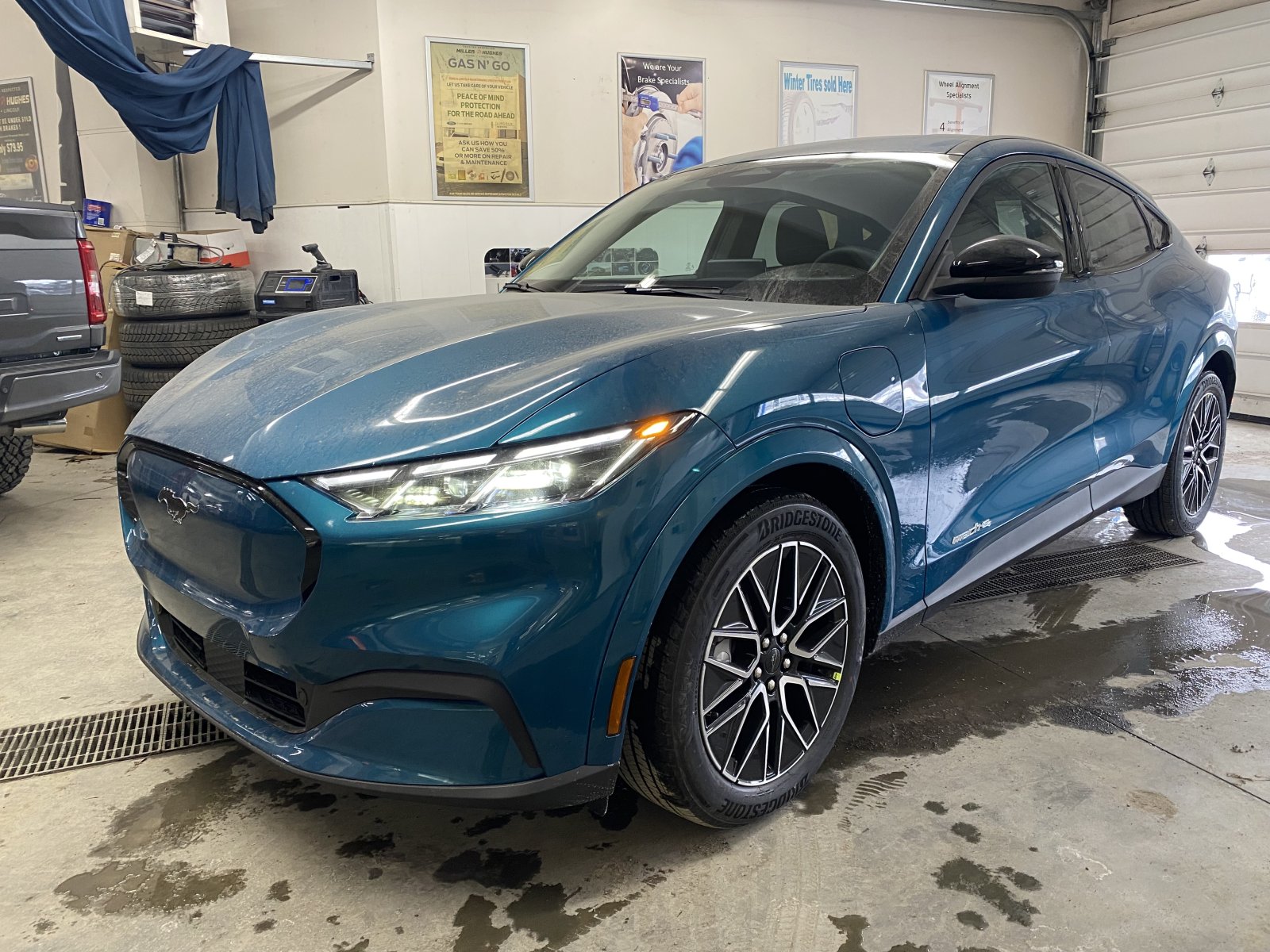 2026 Ford Mustang Mach-E PREMIUM (26118) Main Image