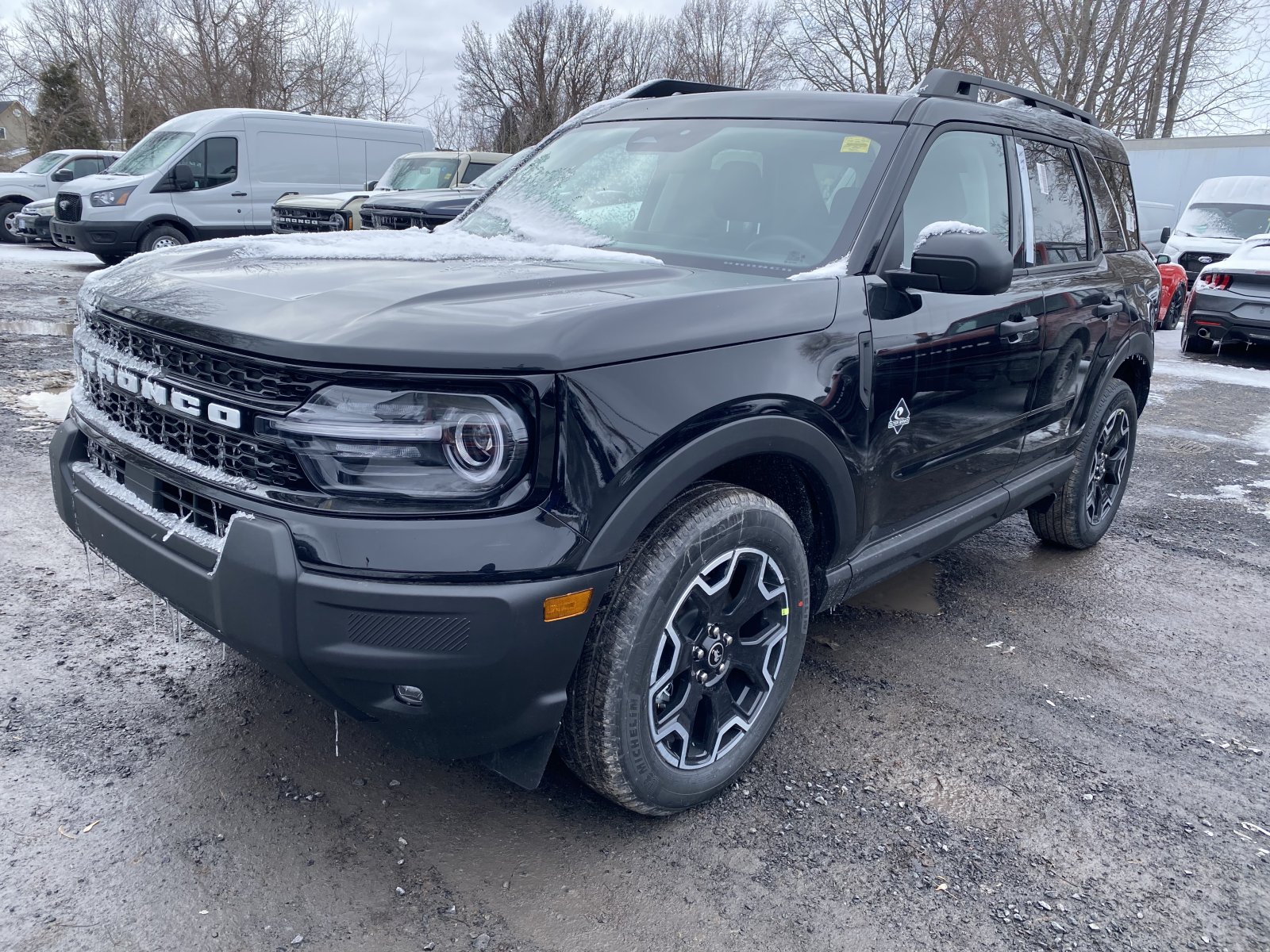 2026 Ford Bronco Sport Outer Banks (26175) Main Image