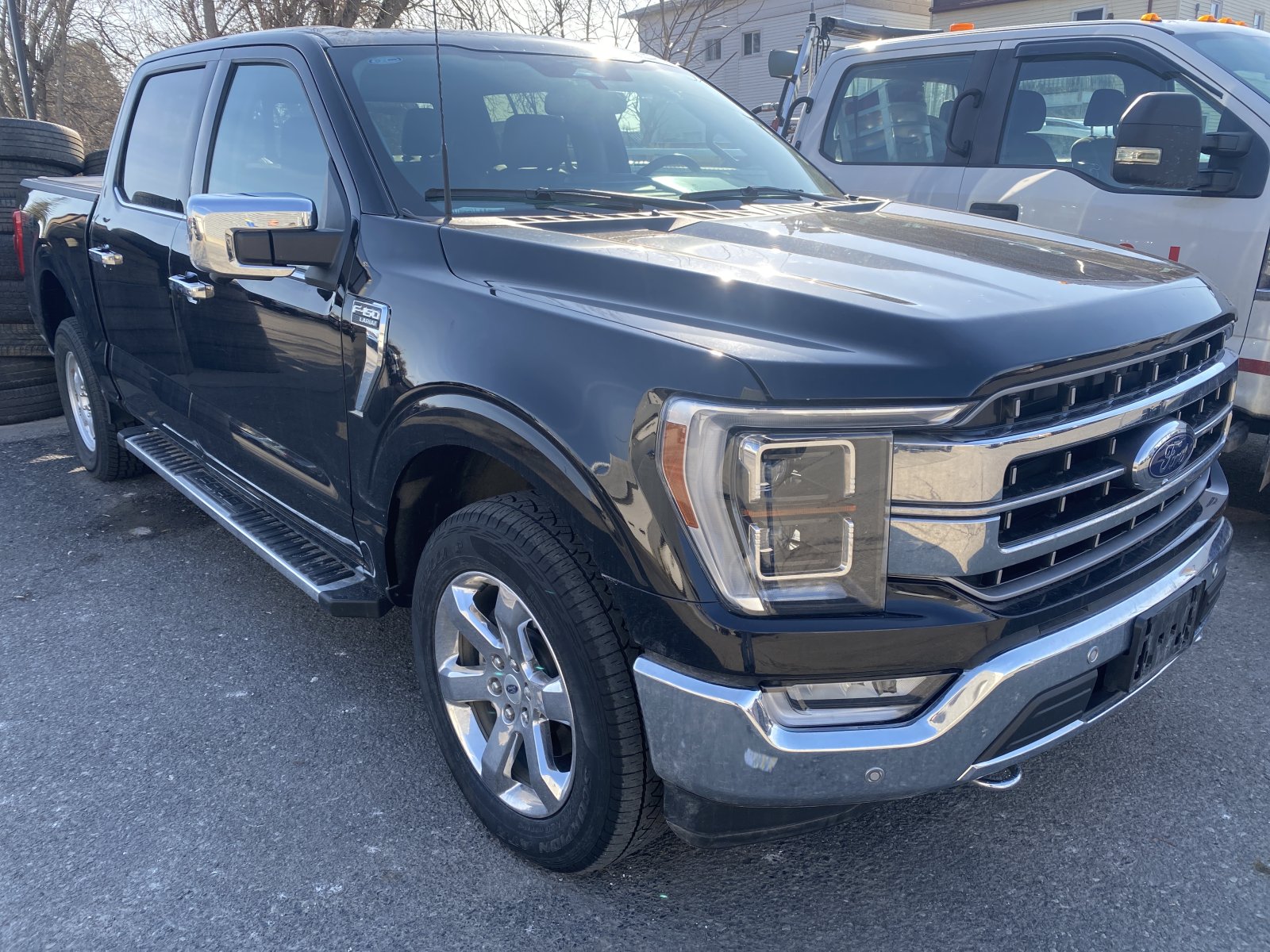 2023 Ford F-150 LARIAT (26080A) Main Image