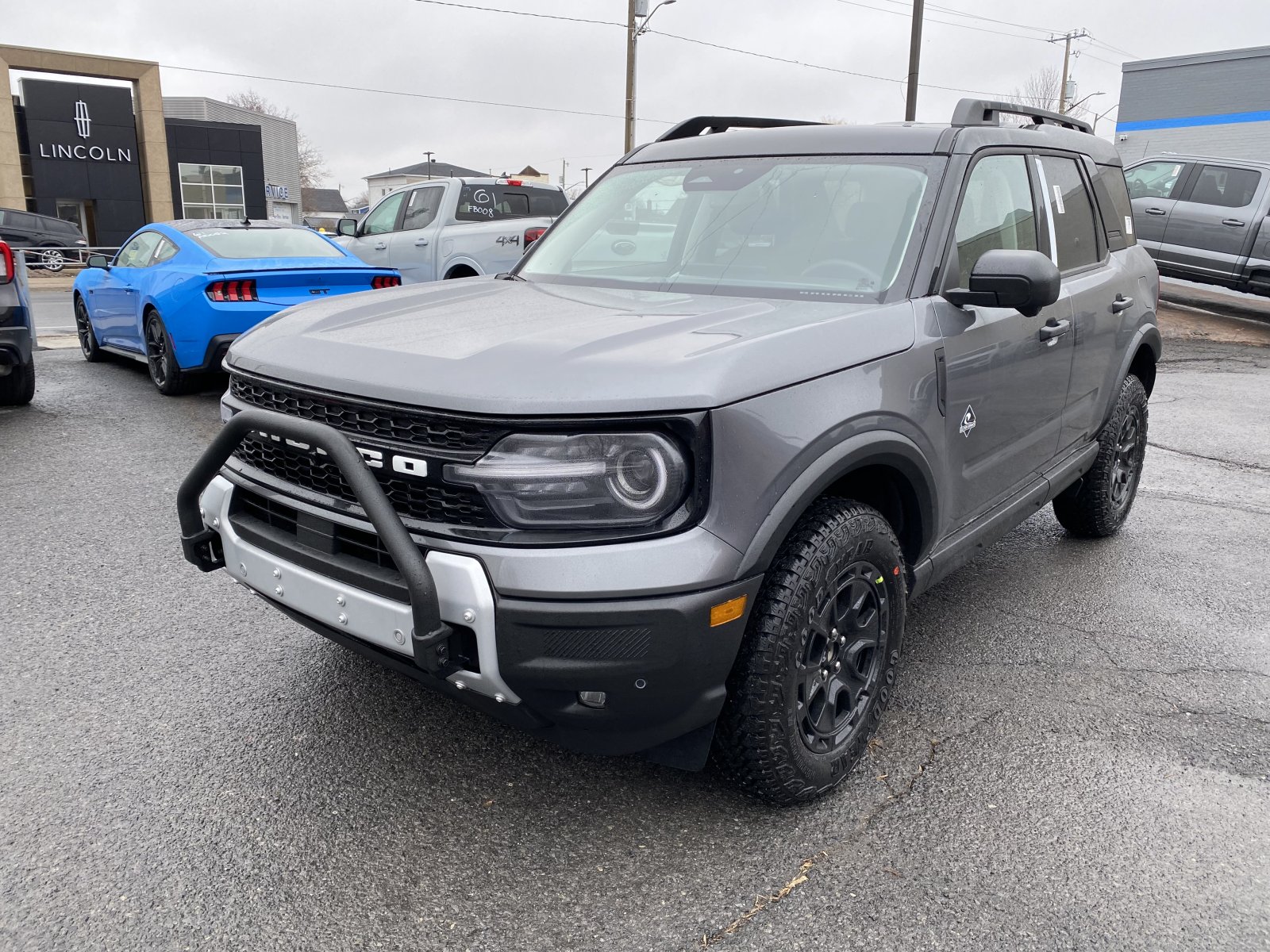2026 Ford Bronco Sport Outer Banks (26241) Main Image