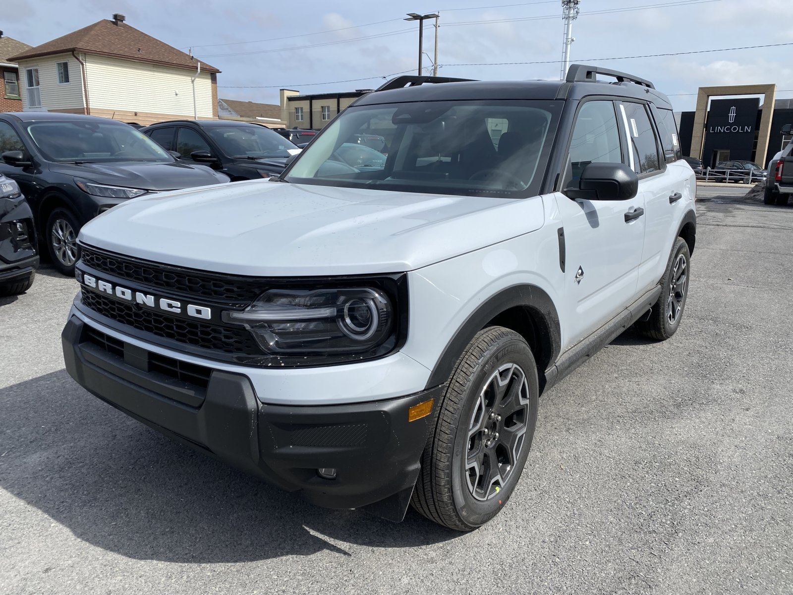 2026 Ford Bronco Sport Outer Banks (26252) Main Image