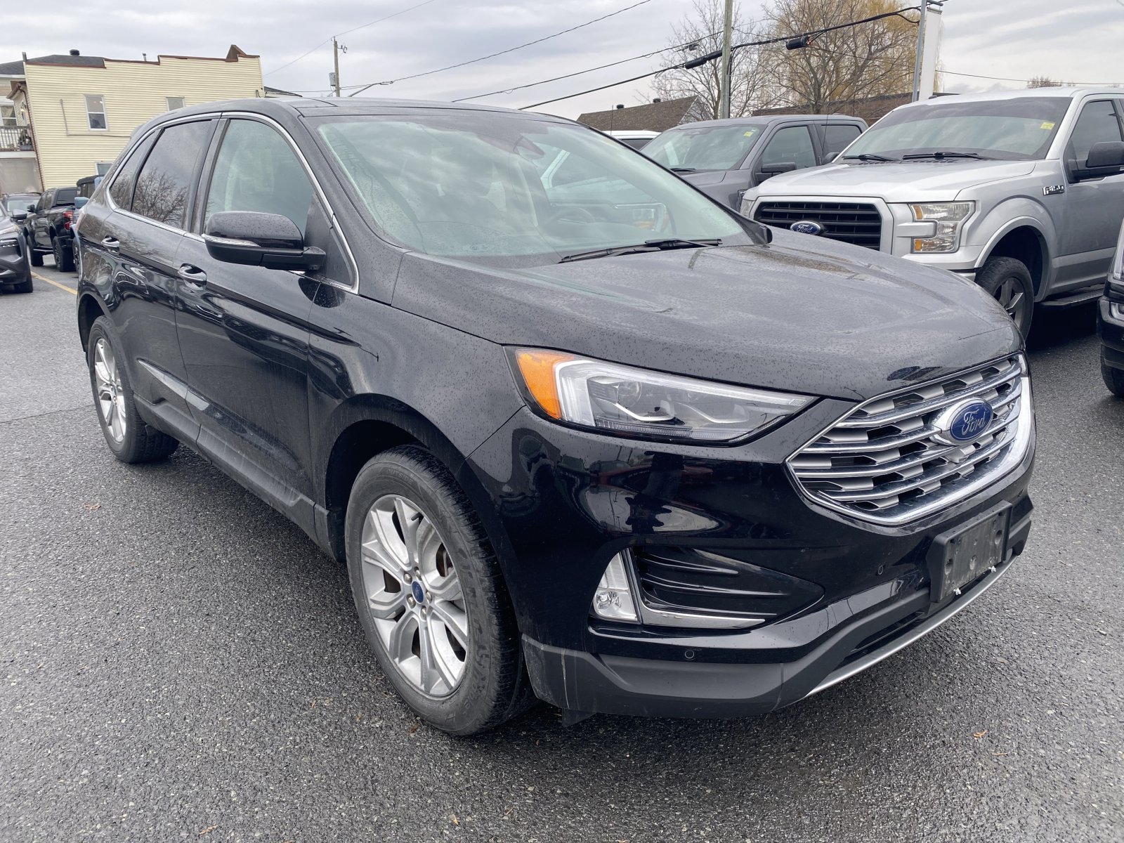 2022 Ford Edge Titanium (26300A) Main Image