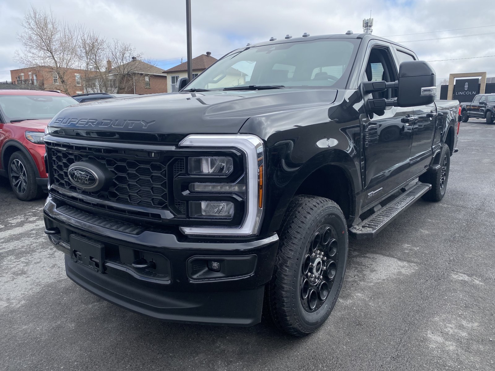 2026 Ford Super Duty F-250 SRW LARIAT (26270) Main Image