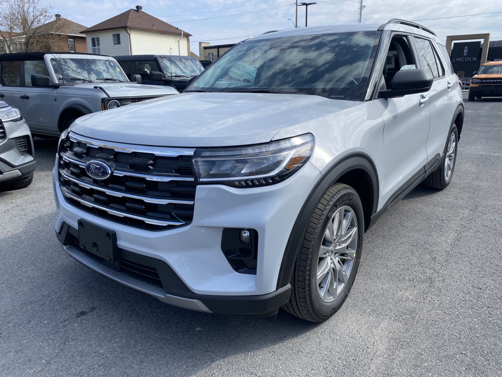 2026 Ford Explorer ACTIVE (26295) Main Image