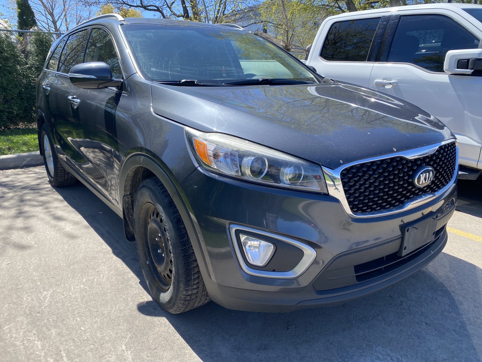 2017 Kia Sorento LX V6 (26256A) Main Image