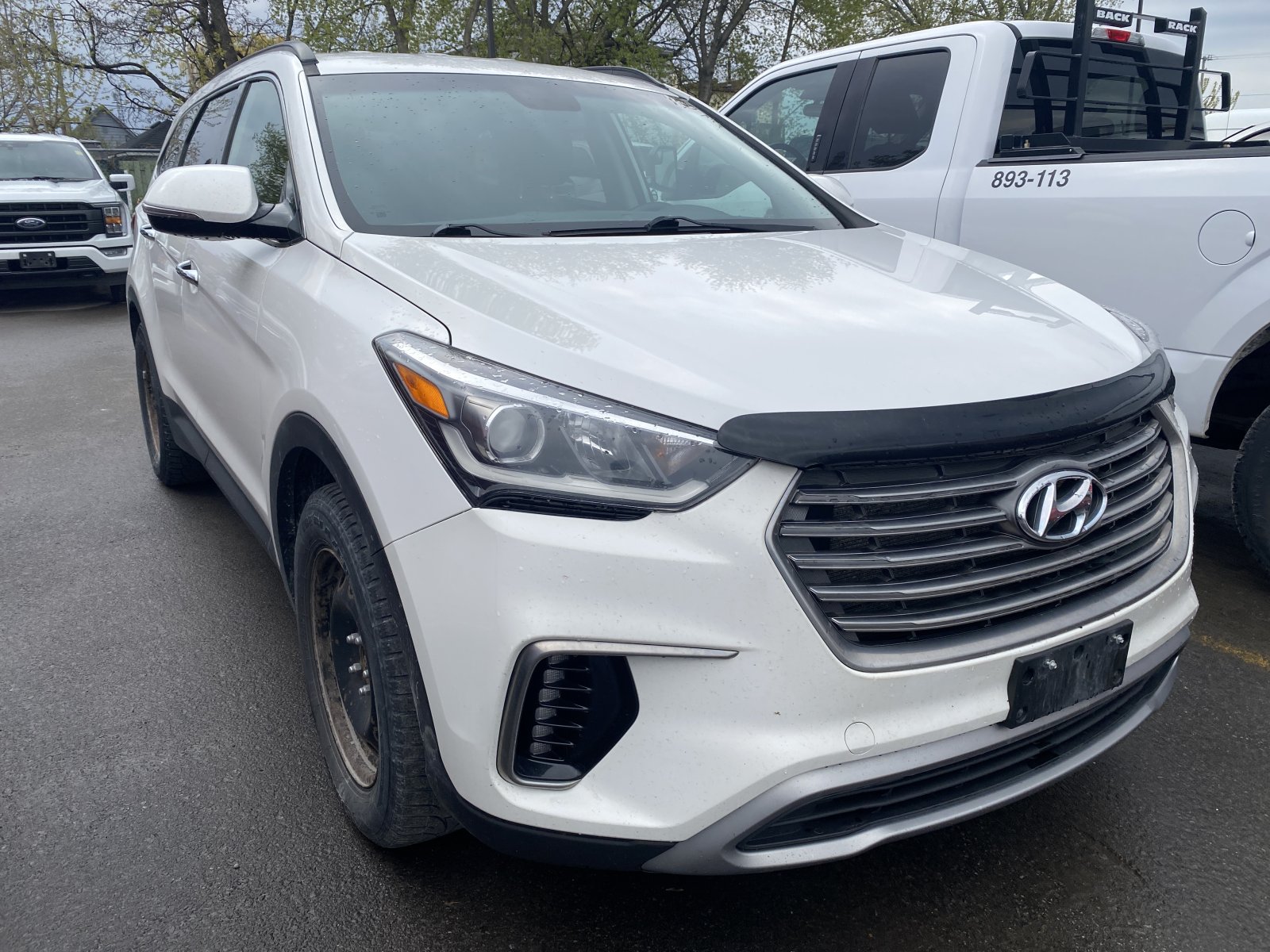 2017 Hyundai Santa Fe XL Premium (25581B) Main Image