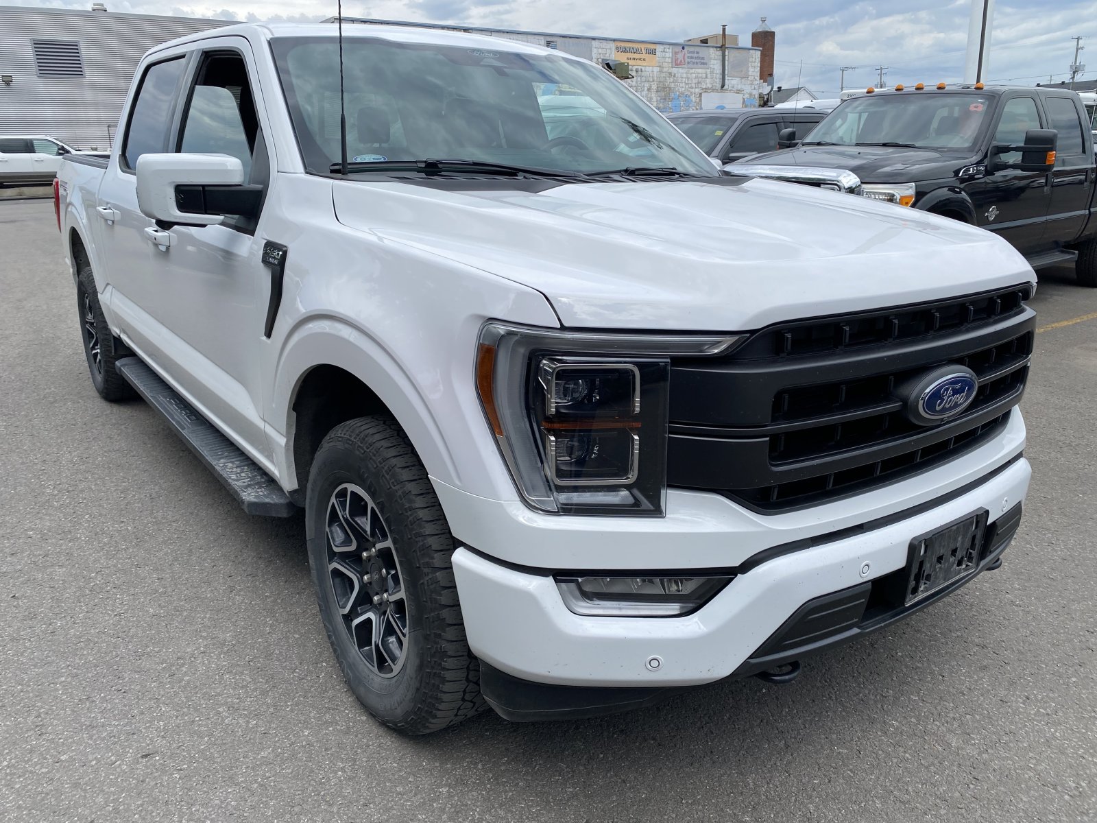 2022 Ford F-150 LARIAT (26419A) Main Image
