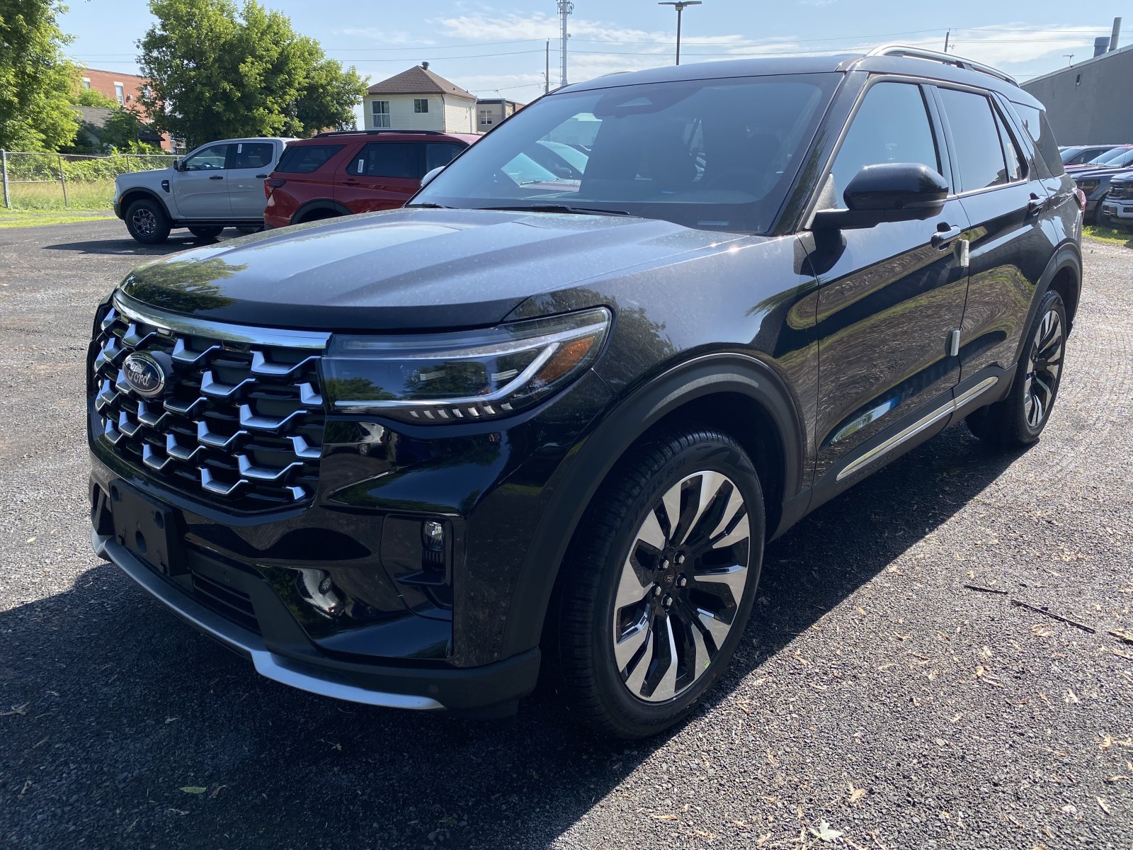 2026 Ford Explorer PLATINUM (26445) Main Image
