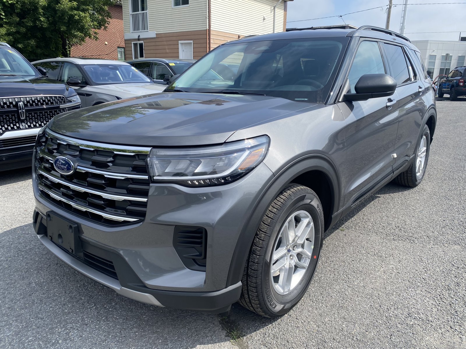 2026 Ford Explorer Active w/200A Pkg (26497) Main Image