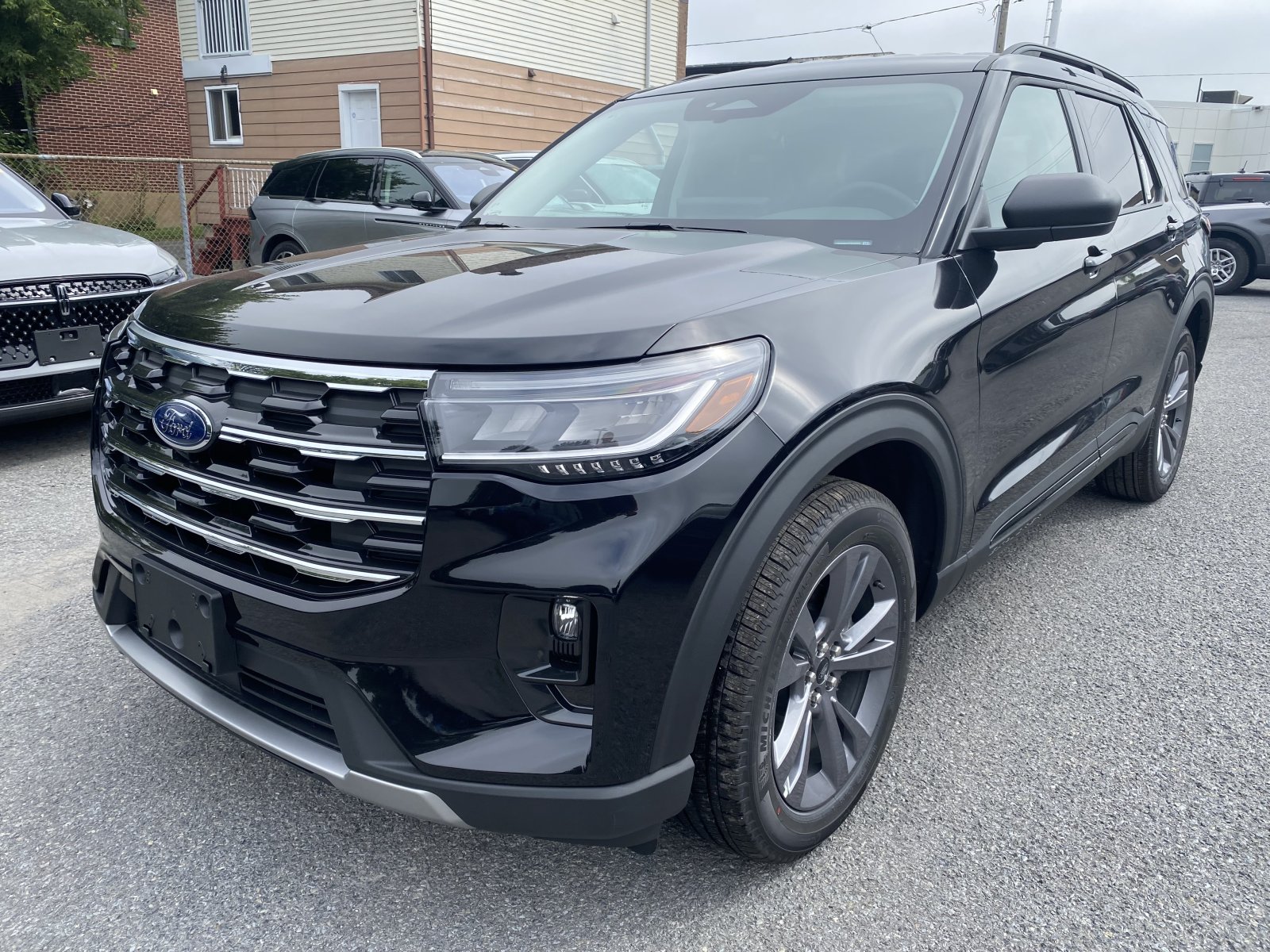 2026 Ford Explorer Active w/200A Pkg (26518) Main Image