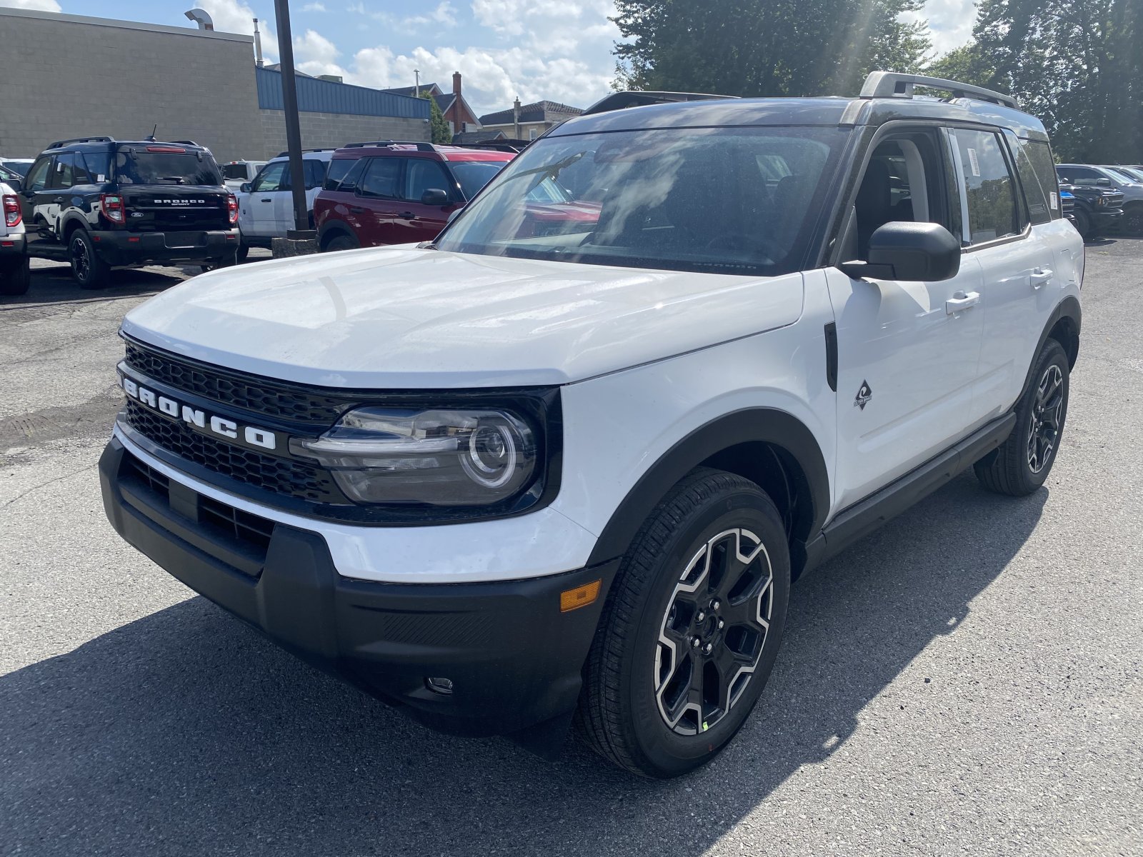 2026 Ford Bronco Sport Outer Banks (26549) Main Image