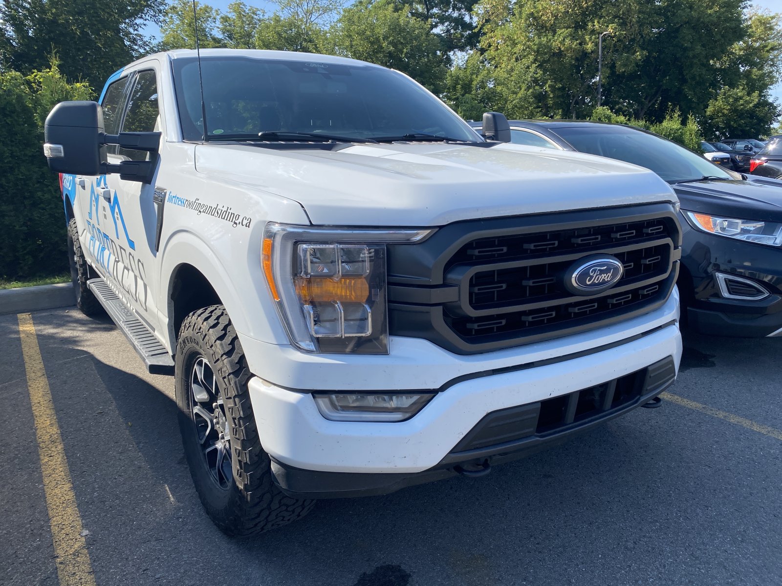 2022 Ford F-150 XLT 4WD SuperCrew 5.5' Box (26400A) Main Image