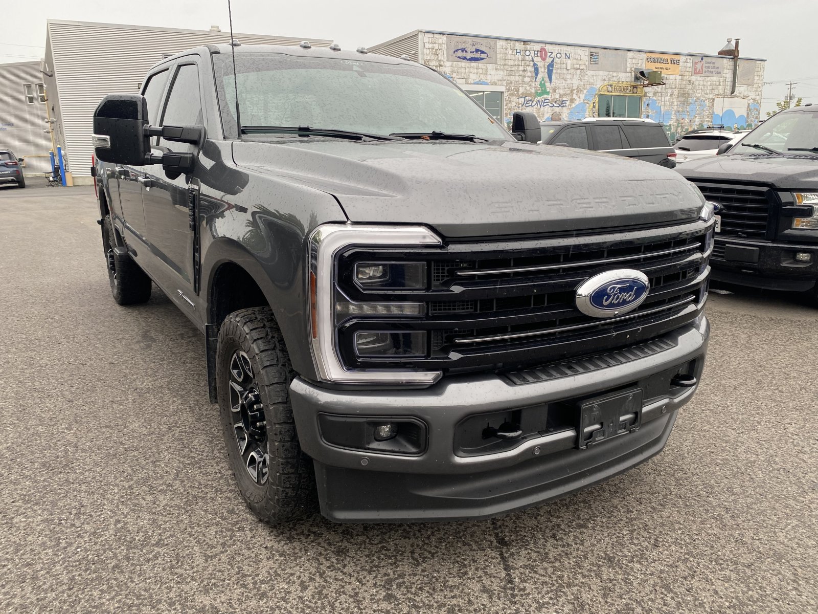 2025 Ford Super Duty F-250 SRW PLATINUM Crew Cab 6.75' Box (26592A) Main Image