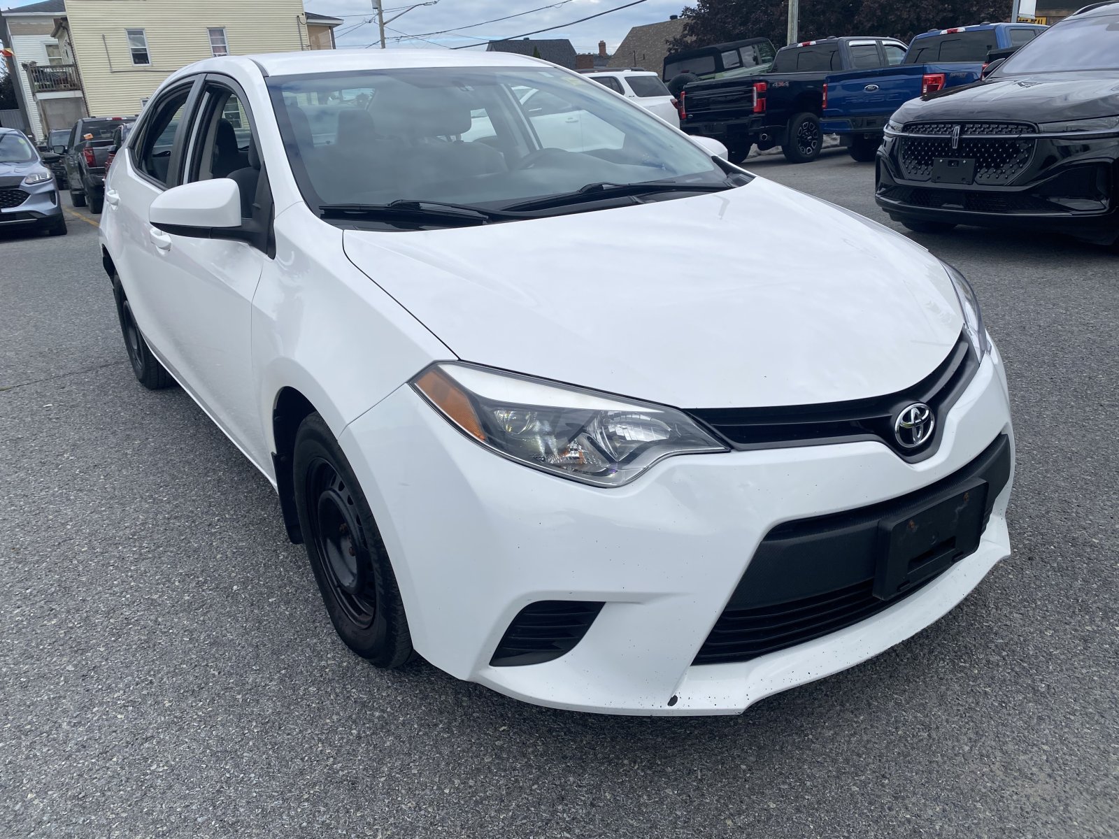 2015 Toyota Corolla CE (26440B) Main Image