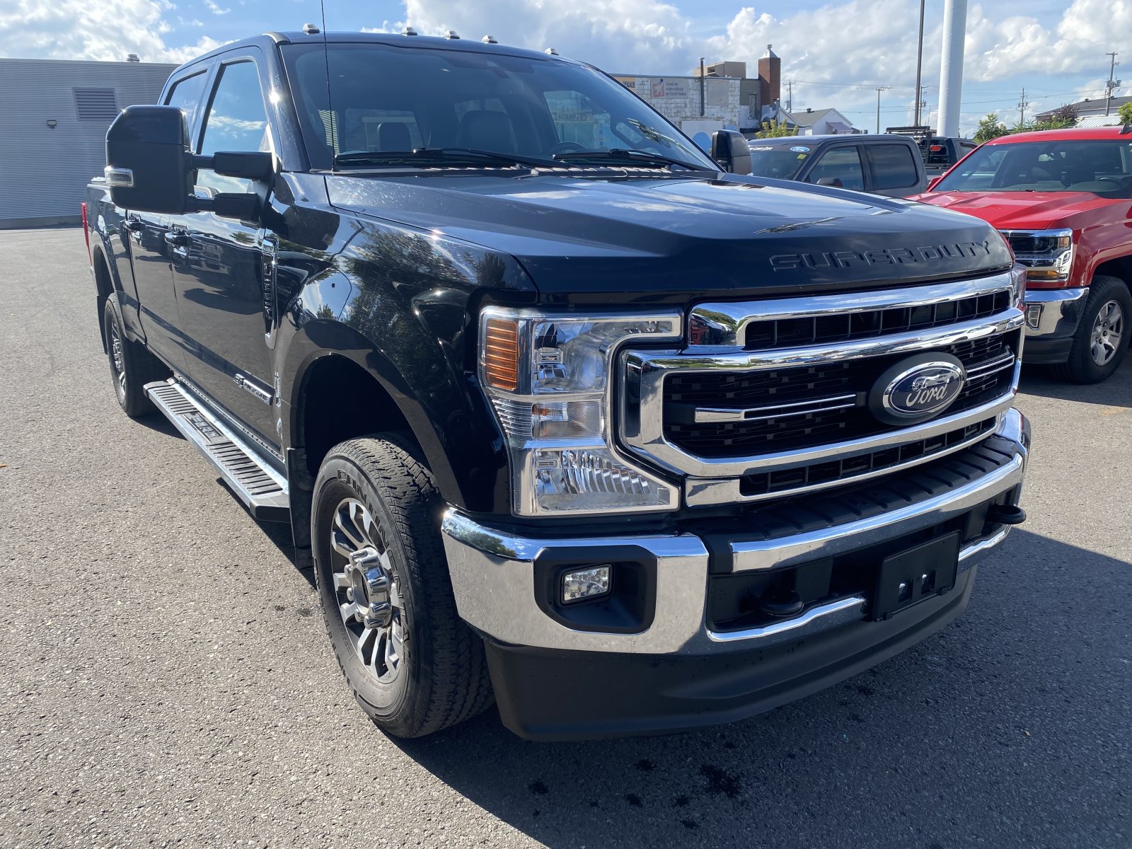2021 Ford Super Duty F-250 SRW LARIAT 4X4 Crew Cab 6.75' Box (26517A) Main Image