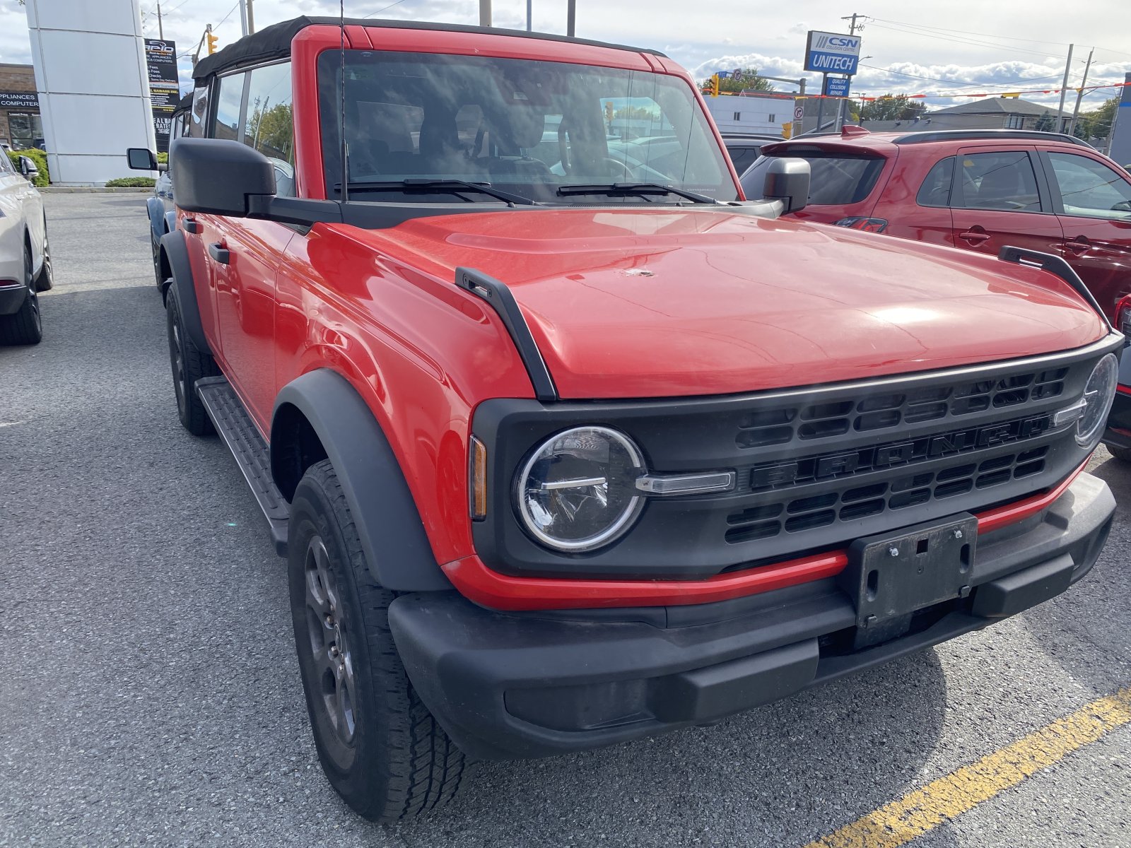 2023 Ford Bronco Base 4 Door 4x4 (26628A) Main Image