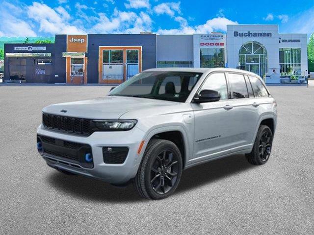 2023 Jeep Cherokee 80th Anniversary Edition photo 7