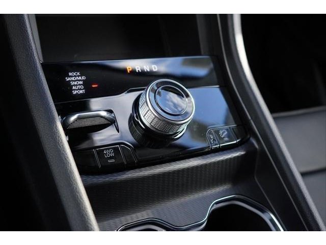 2023 Jeep Cherokee 80th Anniversary Edition photo 14
