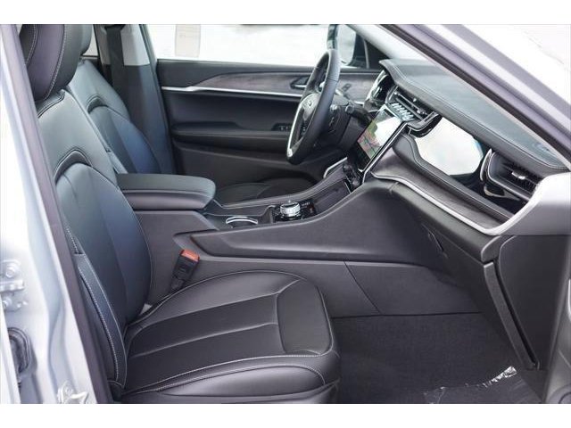 2023 Jeep Cherokee 80th Anniversary Edition photo 21