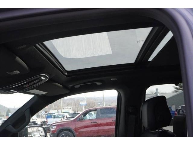 2024 Jeep Wagoneer L Series II Carbide photo 15