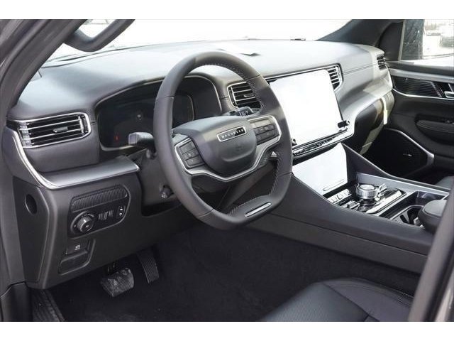 2024 Jeep Wagoneer L Series II Carbide photo 16