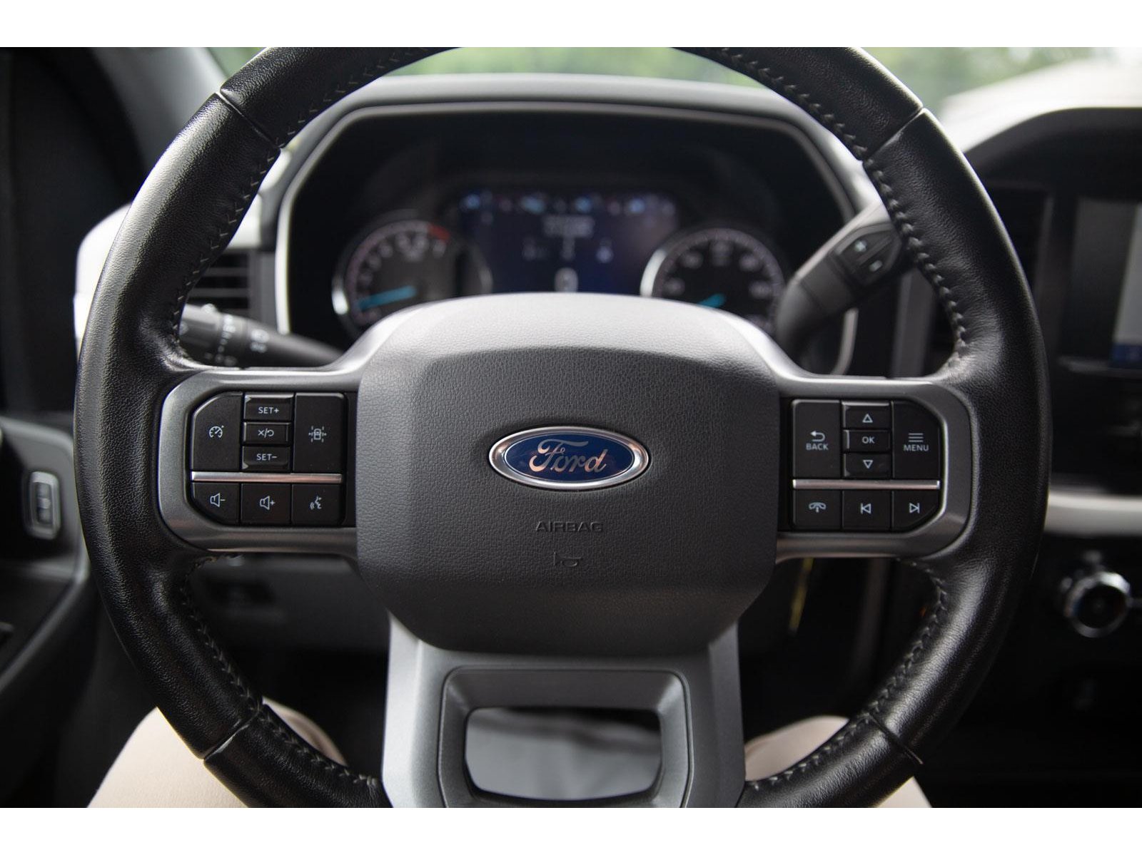 2022 Ford F-150 XLT photo 13