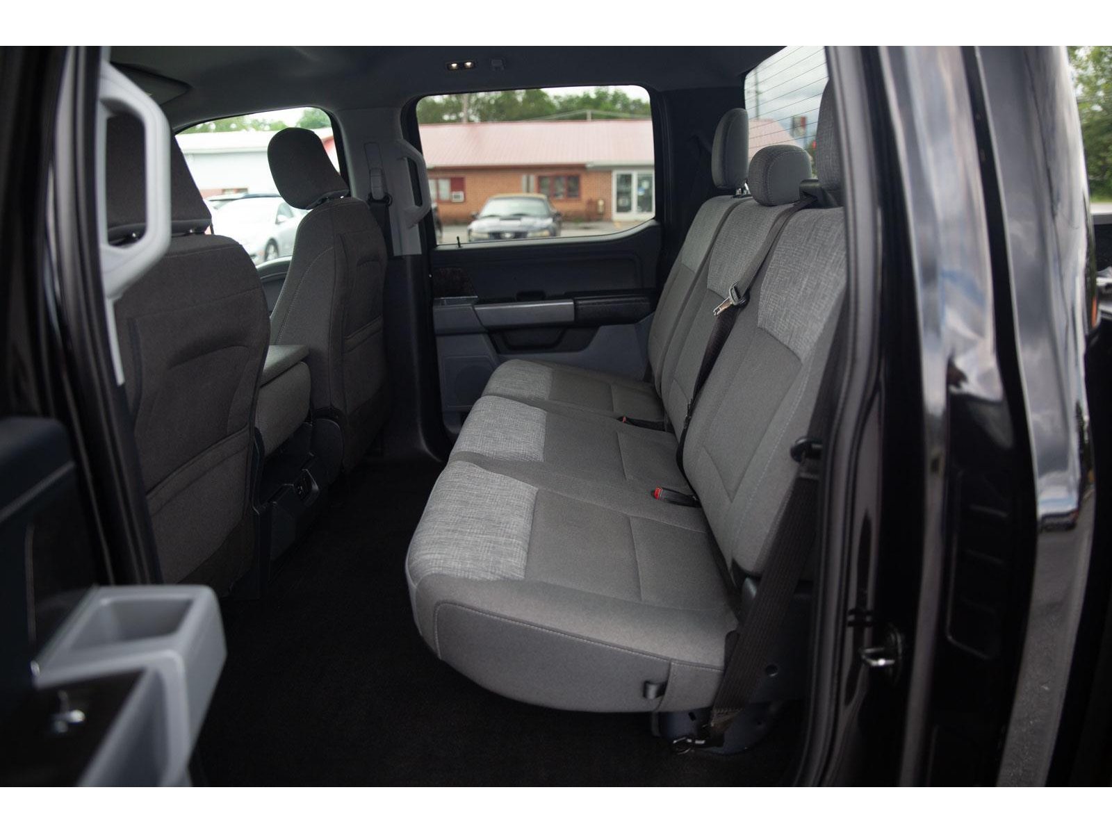 2022 Ford F-150 XLT photo 22