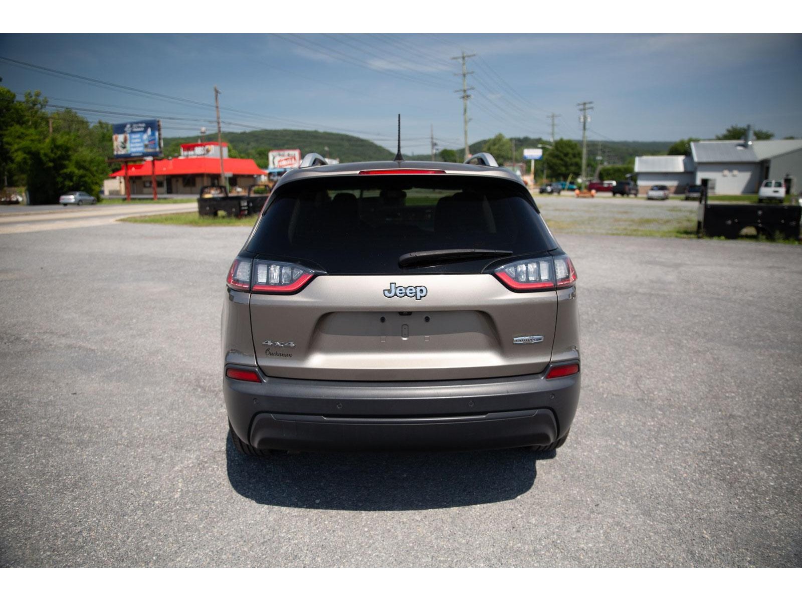 2020 Jeep Cherokee Latitude photo 4