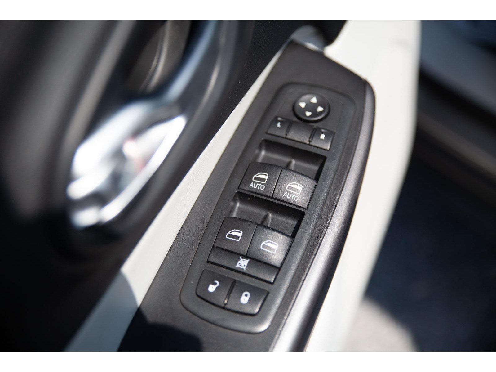 2020 Jeep Cherokee Latitude photo 19