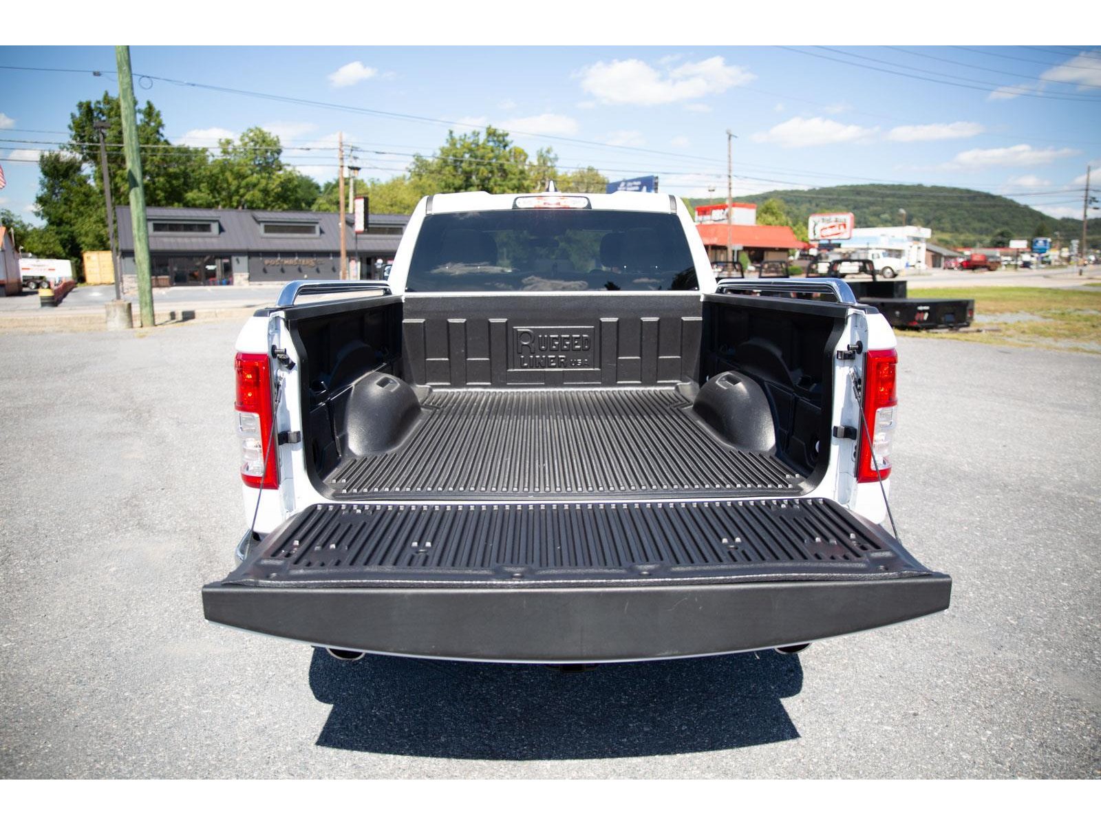 2021 Ram 1500 Big Horn photo 4