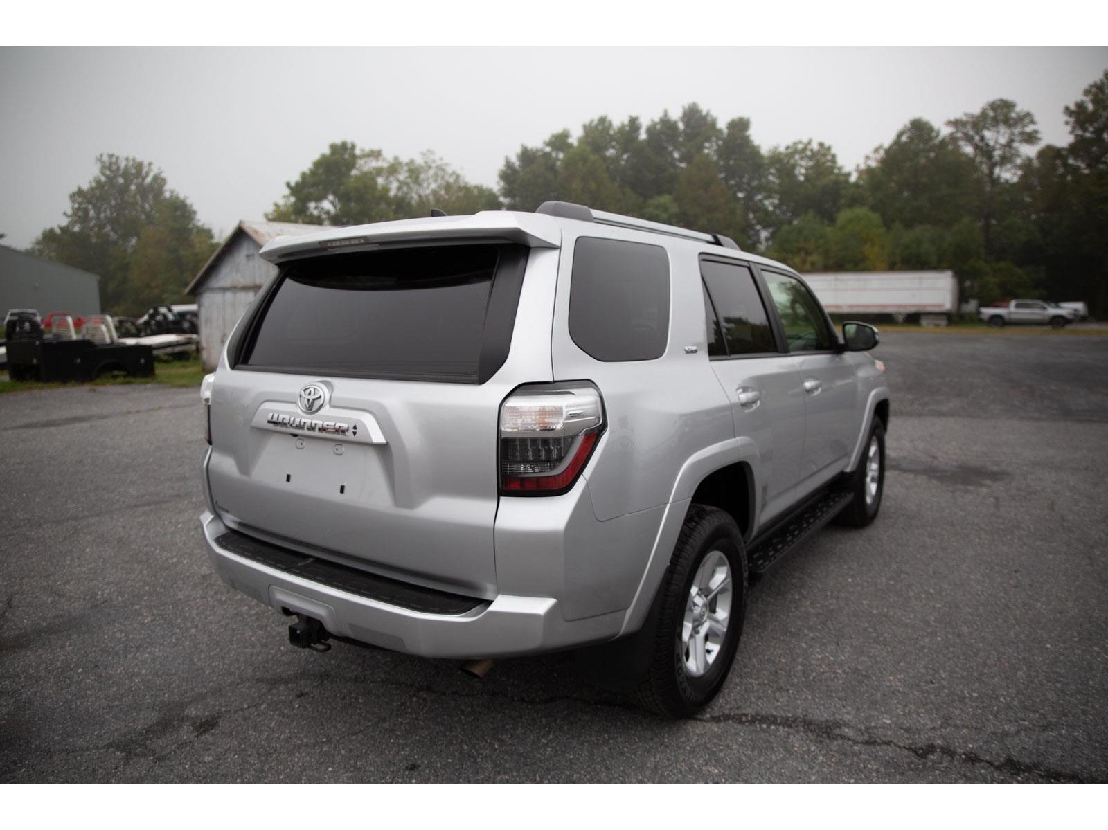 2024 Toyota 4Runner SR5 Premium photo 2