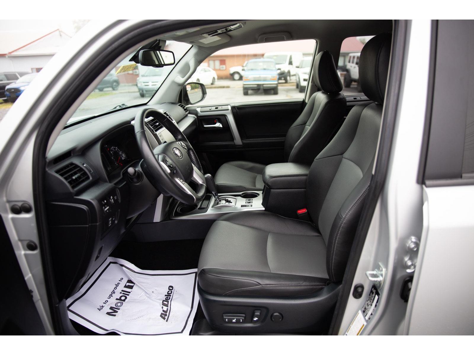2024 Toyota 4Runner SR5 Premium photo 20