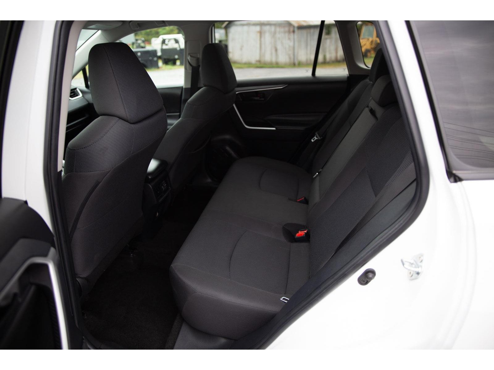 2024 Toyota RAV4 LE photo 19